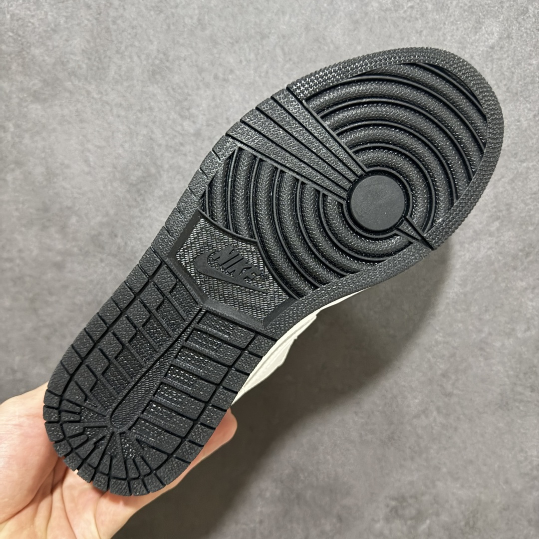 图片[9]-【H11纯原】Nike Air Jordan 1 Low SE AJ1 乔一 舒适贴合 防滑耐磨 低帮 复古篮球鞋 货号：553560-164 尺码：36 36.5 37.5 38 38.5 39 40 40.5 41 42 42.5 43 44 45 46 #H11顶级纯原 纯原外贸平台特供订单 #全套原纸板楦头开发 #原厂特供材料配套加持 #确保原汁原味 完美呈现版型 #原档数据独家私模大底 #男女鞋同步官方开发至48.5 #原装进口轻量化鞋垫 #进口港宝加持 后跟自然饱满 还原公司包裹性 #鞋面采用原装数据贴合技术 #全方位贴合包裹脚型 #鞋跟部鞋底牵引设计 #提供强大的抓地性能 #更适应不同实战场地路面-选品中心