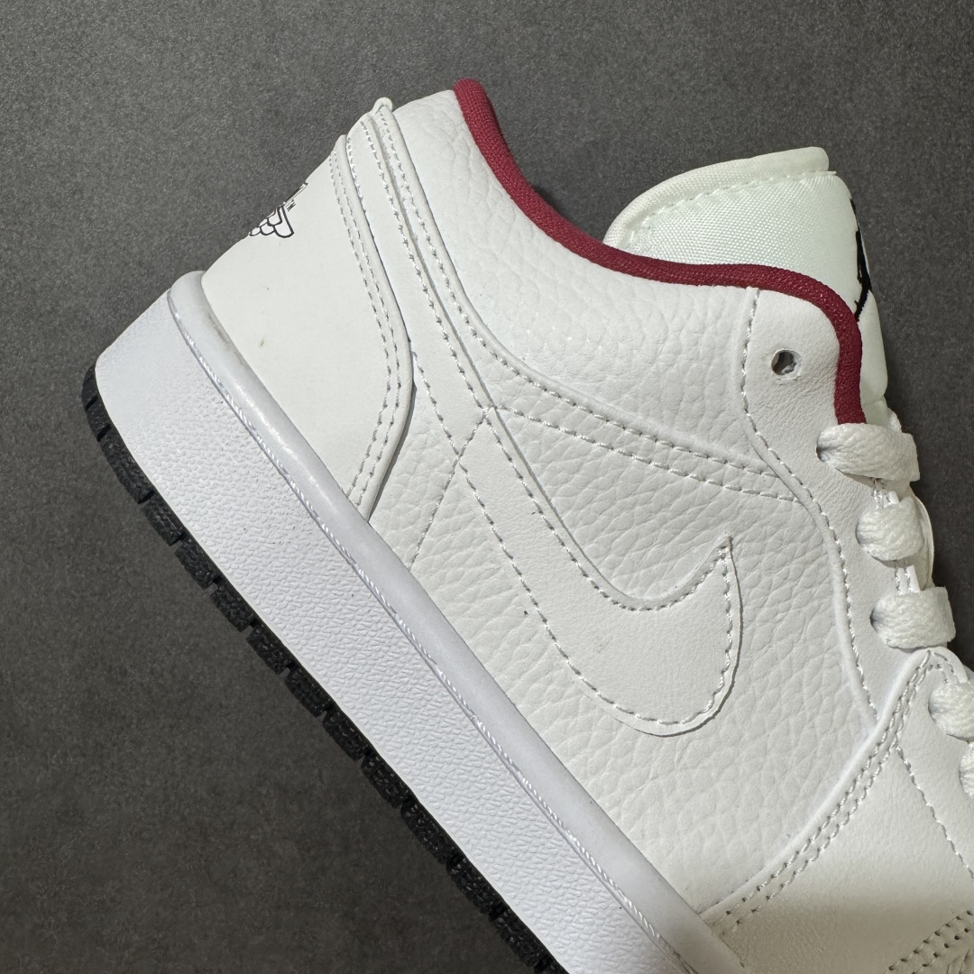 图片[6]-【H11纯原】Nike Air Jordan 1 Low SE AJ1 乔一 舒适贴合 防滑耐磨 低帮 复古篮球鞋 货号：553560-164 尺码：36 36.5 37.5 38 38.5 39 40 40.5 41 42 42.5 43 44 45 46 #H11顶级纯原 纯原外贸平台特供订单 #全套原纸板楦头开发 #原厂特供材料配套加持 #确保原汁原味 完美呈现版型 #原档数据独家私模大底 #男女鞋同步官方开发至48.5 #原装进口轻量化鞋垫 #进口港宝加持 后跟自然饱满 还原公司包裹性 #鞋面采用原装数据贴合技术 #全方位贴合包裹脚型 #鞋跟部鞋底牵引设计 #提供强大的抓地性能 #更适应不同实战场地路面-选品中心