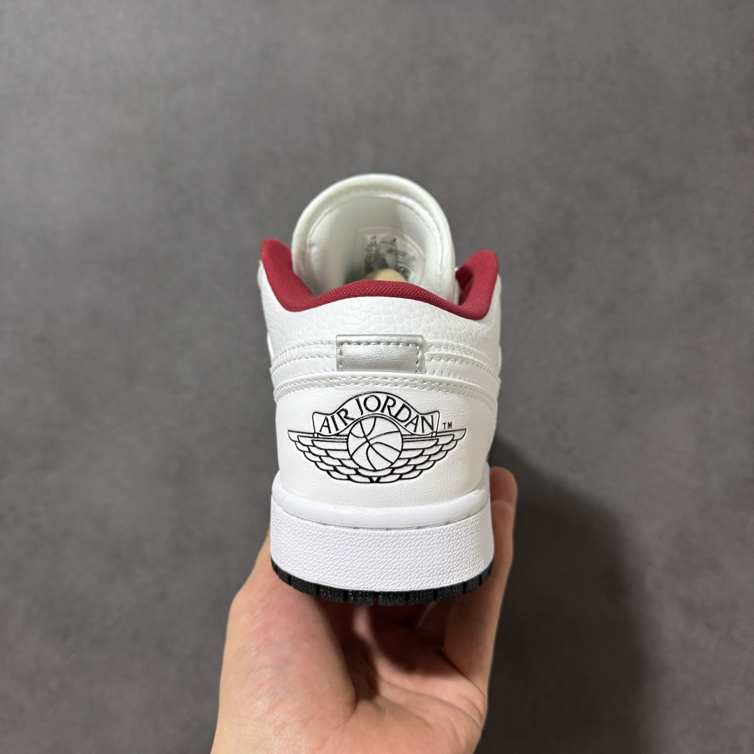 图片[4]-【H11纯原】Nike Air Jordan 1 Low SE AJ1 乔一 舒适贴合 防滑耐磨 低帮 复古篮球鞋 货号：553560-164 尺码：36 36.5 37.5 38 38.5 39 40 40.5 41 42 42.5 43 44 45 46 #H11顶级纯原 纯原外贸平台特供订单 #全套原纸板楦头开发 #原厂特供材料配套加持 #确保原汁原味 完美呈现版型 #原档数据独家私模大底 #男女鞋同步官方开发至48.5 #原装进口轻量化鞋垫 #进口港宝加持 后跟自然饱满 还原公司包裹性 #鞋面采用原装数据贴合技术 #全方位贴合包裹脚型 #鞋跟部鞋底牵引设计 #提供强大的抓地性能 #更适应不同实战场地路面-选品中心
