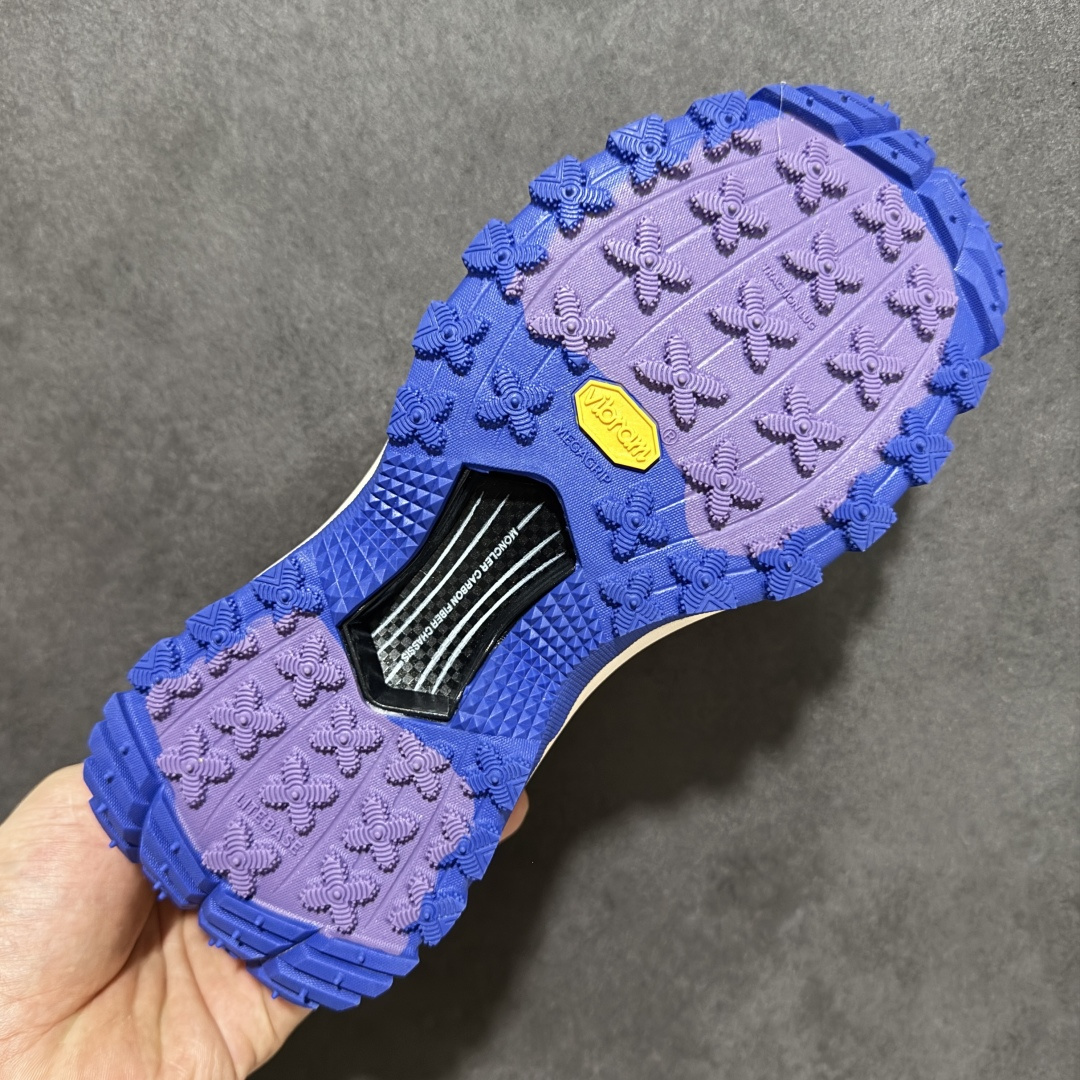 图片[9]-【BW版】Moncler 盟可睐/蒙口 Trailgrip GTX 网纱材质山地户外鞋 #鞋身采用Cordura防撕裂尼龙/Gore-Tex防水材质 中底内置全掌碳板 支撑性能拉满 侧边3M反光带 #大底采用RB MD 碳板 TPU 五层分离组合 鞋底搭载Vibram外底提供超强的抓地力和防滑性能 原装大盒包装 内赠Moncler徽章防层袋一副 货号：I109B4M00210M-280850N 尺码：36-40带半码-选品中心