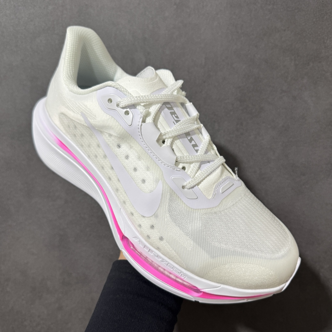 图片[3]-【公司级】Nike Air Zoom Pegasus Plus 耐克飞马加强版系列低帮马拉松休闲运动慢跑鞋 升级原楦原纸版数据开发 采用弹性 Flyknit 飞织鞋面材质 内里嵌入定型海绵 全掌型 ZoomX 泡绵中底 外置防滑耐磨橡胶底片 货号：IM2541-006 尺码：36 36.5 37.5 38 38.5 39 40 40.5 41 42 42.5 43 44 45-选品中心