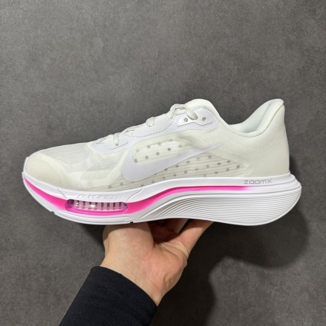 图片[2]-【公司级】Nike Air Zoom Pegasus Plus 耐克飞马加强版系列低帮马拉松休闲运动慢跑鞋 升级原楦原纸版数据开发 采用弹性 Flyknit 飞织鞋面材质 内里嵌入定型海绵 全掌型 ZoomX 泡绵中底 外置防滑耐磨橡胶底片 货号：IM2541-006 尺码：36 36.5 37.5 38 38.5 39 40 40.5 41 42 42.5 43 44 45-选品中心