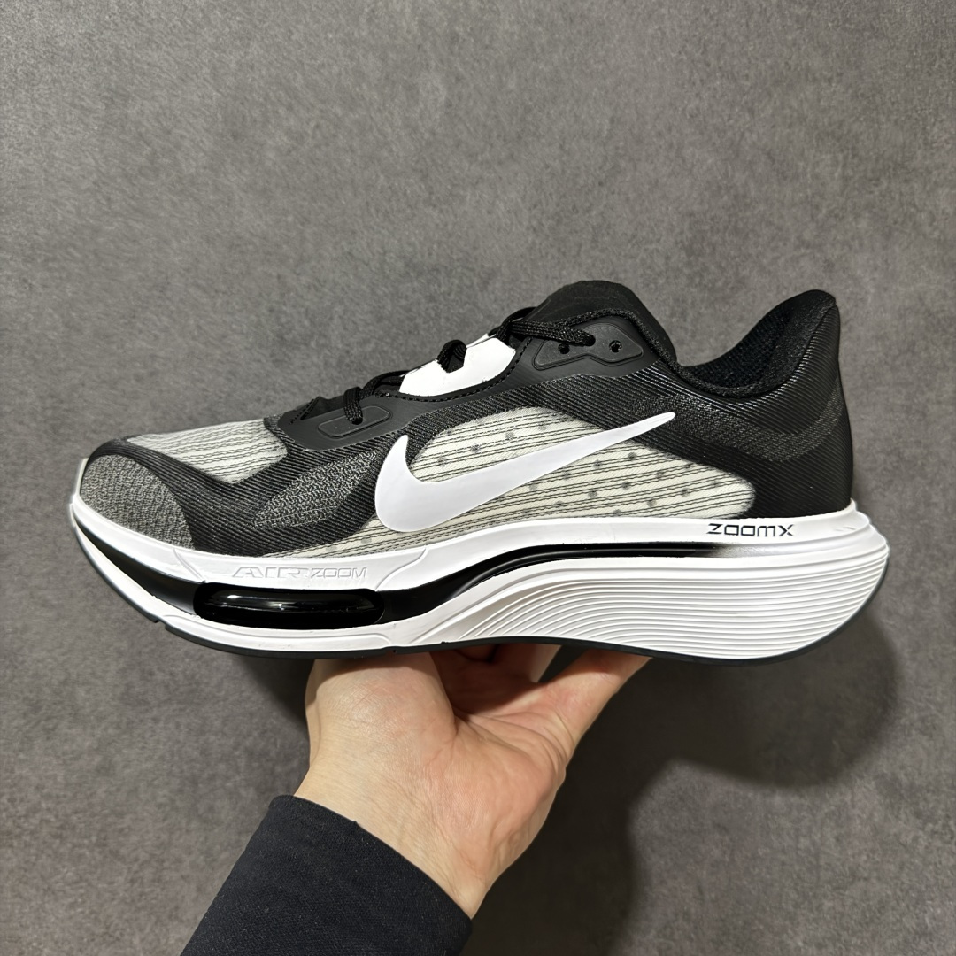 图片[2]-【公司级】Nike Air Zoom Pegasus Plus 耐克飞马加强版系列低帮马拉松休闲运动慢跑鞋 升级原楦原纸版数据开发 采用弹性 Flyknit 飞织鞋面材质 内里嵌入定型海绵 全掌型 ZoomX 泡绵中底 外置防滑耐磨橡胶底片 货号：IM2541-002 尺码：36 36.5 37.5 38 38.5 39 40 40.5 41 42 42.5 43 44 45-选品中心