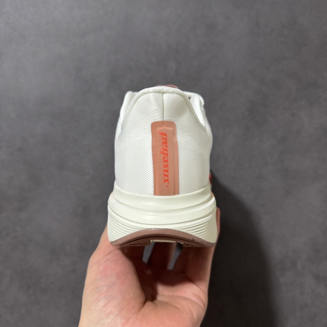 图片[4]-【公司级】Nike Air Zoom Pegasus Plus 耐克飞马加强版系列低帮马拉松休闲运动慢跑鞋 升级原楦原纸版数据开发 采用弹性 Flyknit 飞织鞋面材质 内里嵌入定型海绵 全掌型 ZoomX 泡绵中底 外置防滑耐磨橡胶底片 货号：IM2541-008 尺码：36 36.5 37.5 38 38.5 39 40 40.5 41 42 42.5 43 44 45-选品中心