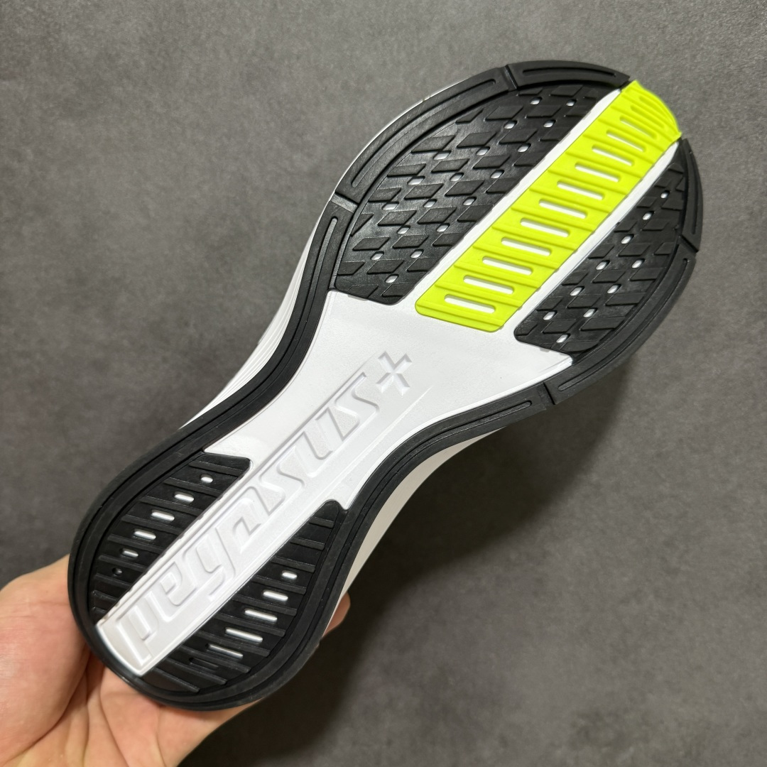 图片[9]-【公司级】Nike Air Zoom Pegasus Plus 耐克飞马加强版系列低帮马拉松休闲运动慢跑鞋 升级原楦原纸版数据开发 采用弹性 Flyknit 飞织鞋面材质 内里嵌入定型海绵 全掌型 ZoomX 泡绵中底 外置防滑耐磨橡胶底片 货号：IM2541-101 尺码：36 36.5 37.5 38 38.5 39 40 40.5 41 42 42.5 43 44 45-选品中心