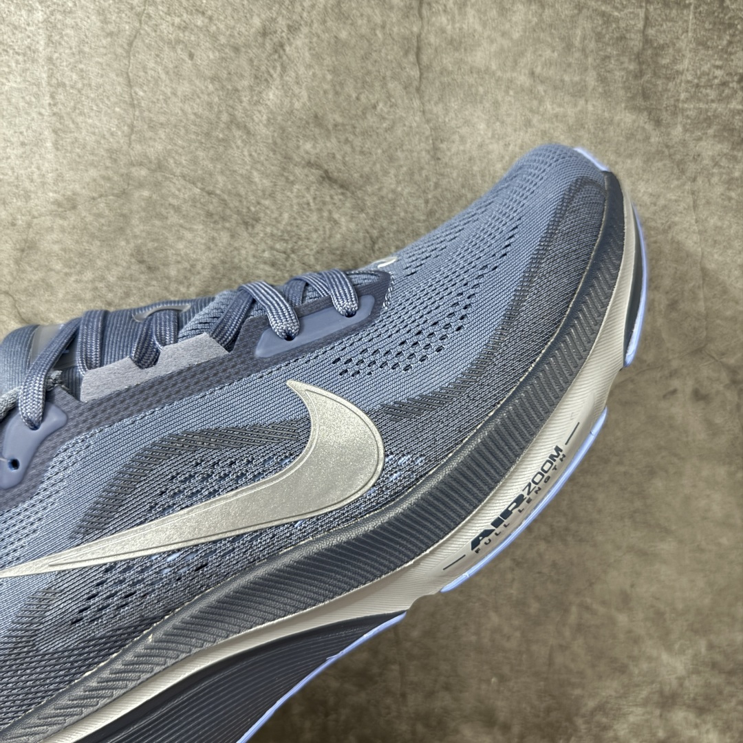 图片[6]-【RS纯原】Nike Air Zoom Pegasus 42 登月42代超级飞马系列马拉松跑步鞋 IB1873-401 平台专供 充正品质 原材料打造 中底搭载前Zoom+全掌React配置 全部原鞋开发打造 所有细节全部同步原版 全新一代拥有 Zoom Air 一如既往的稳定感和流畅感 鞋面采用工程网眼设计 为特定高热区域营造出色透气性 进一步增加鞋面的穿孔数量 让足部能够快速散热 中足搭配 Flywire 飞线 在高速运动时营造舒适稳定的贴合感 内置Zoon气垫加持 动力十足！ 尺码： 39-46-选品中心