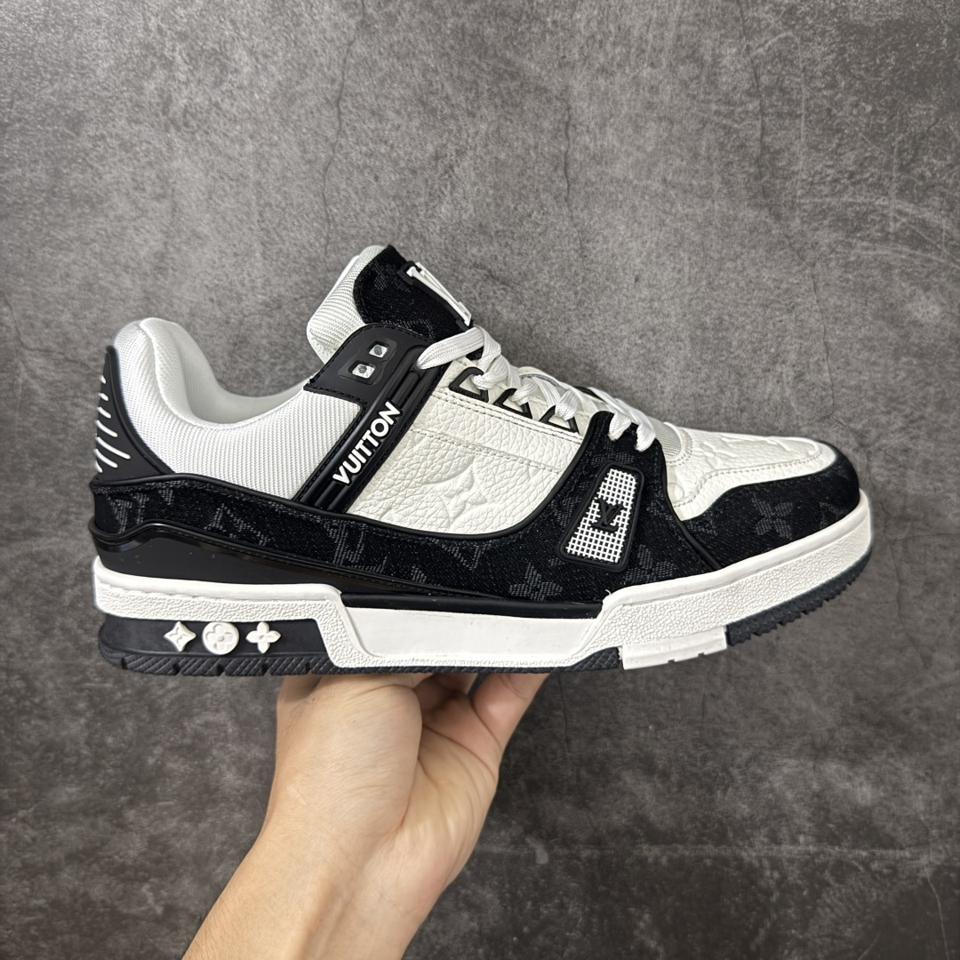 【OK版本】LV Trainer 白黑牛仔 双层飞机礼盒 中端品质 价格超值不杀猪 产 工厂长期补货 原版购入开发打造 超高还原度 空胶工艺 各细节到位 正确牛仔布料无色差 图案对版对位 细节 版型全都没毛病 正确鞋垫 中端零售 品质见实拍 无需过多文案赘述！ 尺码：35 36 37 38 39 40 41 42 43 44 45 46-选品中心