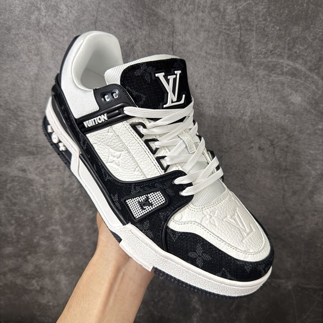 图片[3]-【OK版本】LV Trainer 白黑牛仔 双层飞机礼盒 中端品质 价格超值不杀猪 产 工厂长期补货 原版购入开发打造 超高还原度 空胶工艺 各细节到位 正确牛仔布料无色差 图案对版对位 细节 版型全都没毛病 正确鞋垫 中端零售 品质见实拍 无需过多文案赘述！ 尺码：35 36 37 38 39 40 41 42 43 44 45 46-选品中心