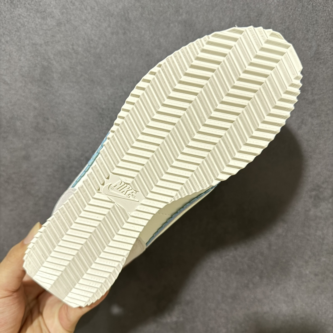 图片[9]-【公司级】Nike Classic Cortez 耐克 经典轻便舒适 阿甘鞋休闲跑步鞋运动鞋 白蓝色 翻盖阿甘跑鞋 纯粹而执着的精神 使得Cortez种在了一代人的心里 无论是否喜欢它复古的鞋型 货号：IW6363-117 尺码：36 36.5 37.5 38 38.5 39 40 40.5 41-选品中心