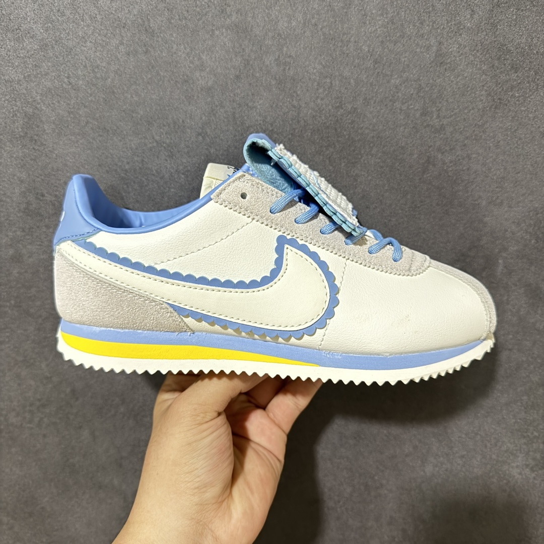 【公司级】Nike Classic Cortez 耐克 经典轻便舒适 阿甘鞋休闲跑步鞋运动鞋 白蓝色 翻盖阿甘跑鞋 纯粹而执着的精神 使得Cortez种在了一代人的心里 无论是否喜欢它复古的鞋型 货号：IW6363-117 尺码：36 36.5 37.5 38 38.5 39 40 40.5 41-选品中心