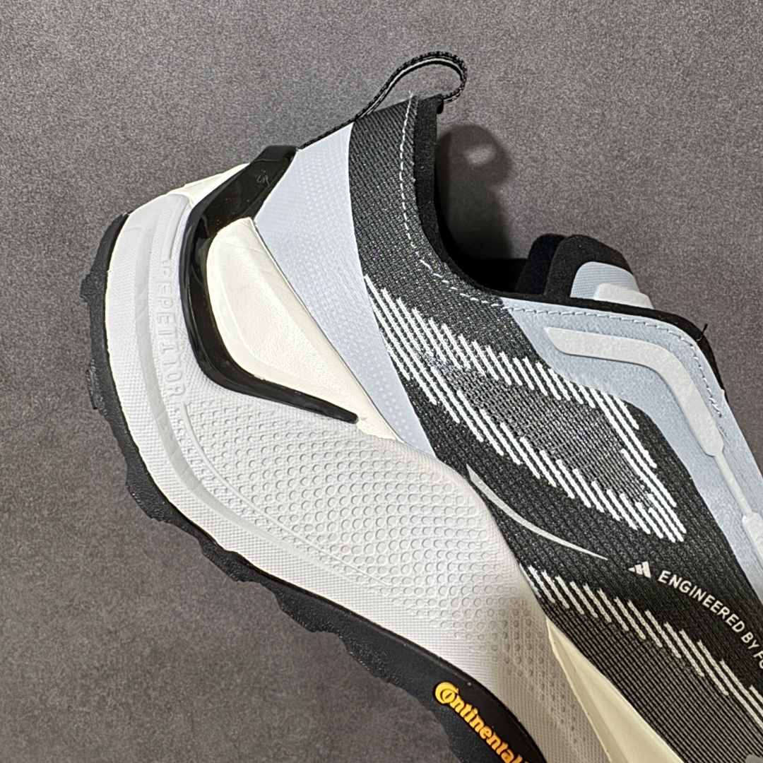 图片[7]-【公司级】Adidas Holo Peak 阿迪达斯 防滑运动 舒适贴合 低帮越野跑鞋 城市机能风穿搭，机能感拉满，百搭好看，通透网面+流线型设计，Lightstrike Pro中底轻量化，久走不易笨重，马牌橡胶大底抓地稳定，鞋带采用珠链鞋带，快速锁扣穿脱方便。 货号：KI1525 尺码：36 36.5 37 38 38.5 39 40 40.5 41 42 42.5 43 44 45-选品中心