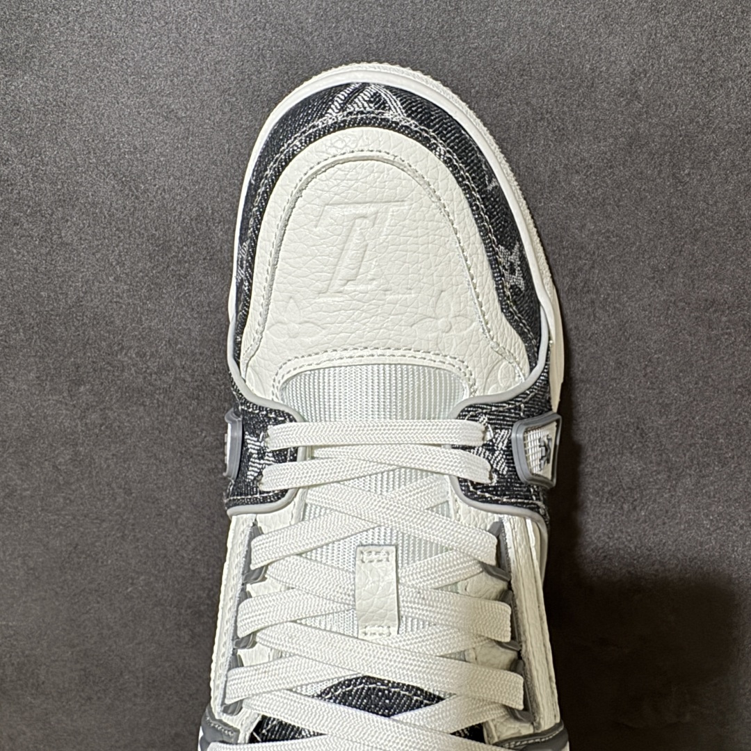 图片[5]-【OK版本】LV Trainer 白灰牛仔 双层飞机礼盒 中端品质 价格超值不杀猪 产 工厂长期补货 原版购入开发打造 超高还原度 空胶工艺 各细节到位 正确牛仔布料无色差 图案对版对位 细节 版型全都没毛病 正确鞋垫 中端零售 品质见实拍 无需过多文案赘述！ 尺码：35 36 37 38 39 40 41 42 43 44 45 46-选品中心