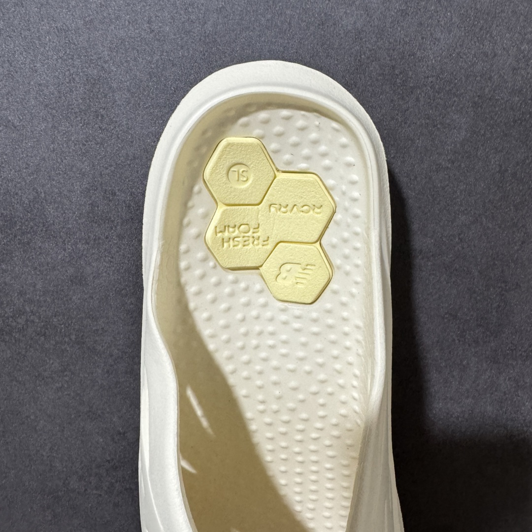 图片[6]-【纯原版】NB新百伦New Balance 休闲百搭运动潮流拖鞋 全新开模一次发泡MD成型工艺鞋底，采用原配比MD颗粒材质，超软棉质脚感！ 货号：RCVRYSK1 尺码：40-45-选品中心