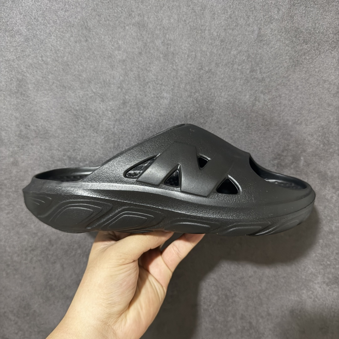【纯原版】NB新百伦New Balance 休闲百搭运动潮流拖鞋 全新开模一次发泡MD成型工艺鞋底，采用原配比MD颗粒材质，超软棉质脚感！ 货号：RCVRYSK1 尺码：40-45-选品中心
