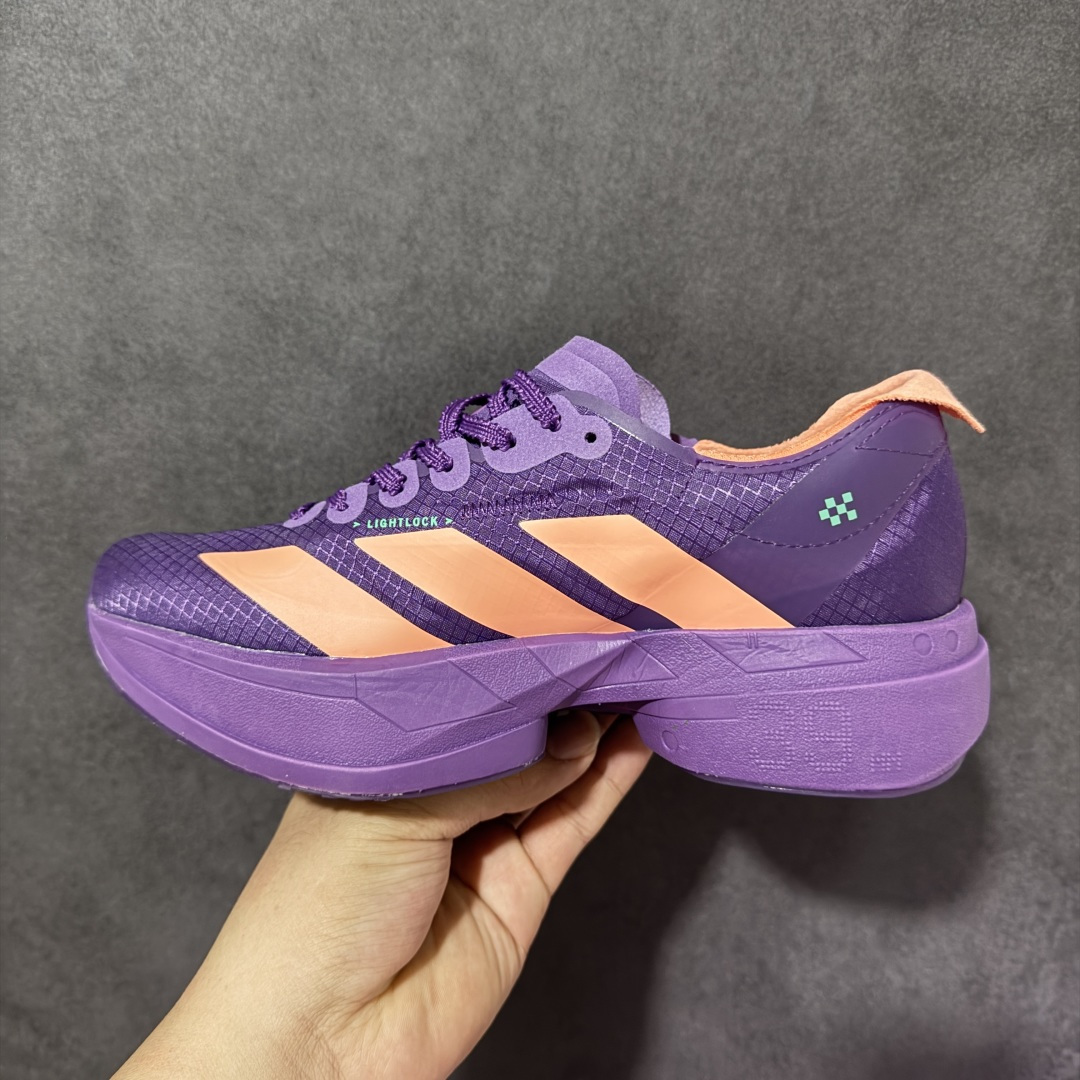 图片[2]-【公司级】ADIZERO ADIOS PRO 4 M 阿迪超轻透气缓震跑鞋   整体外观造型与adiZero Adios Pro EVO 1非常相似 中底配置方面搭载全掌Lightstrike Pro 鞋面采用透气网面示人 契合日常训练鞋的定位 更加耐用 外底给到了马牌橡胶 及上代竞速旗舰adidas Adizero Adios Pro 3区域分布 货号： JR1288 尺码：36-45-选品中心