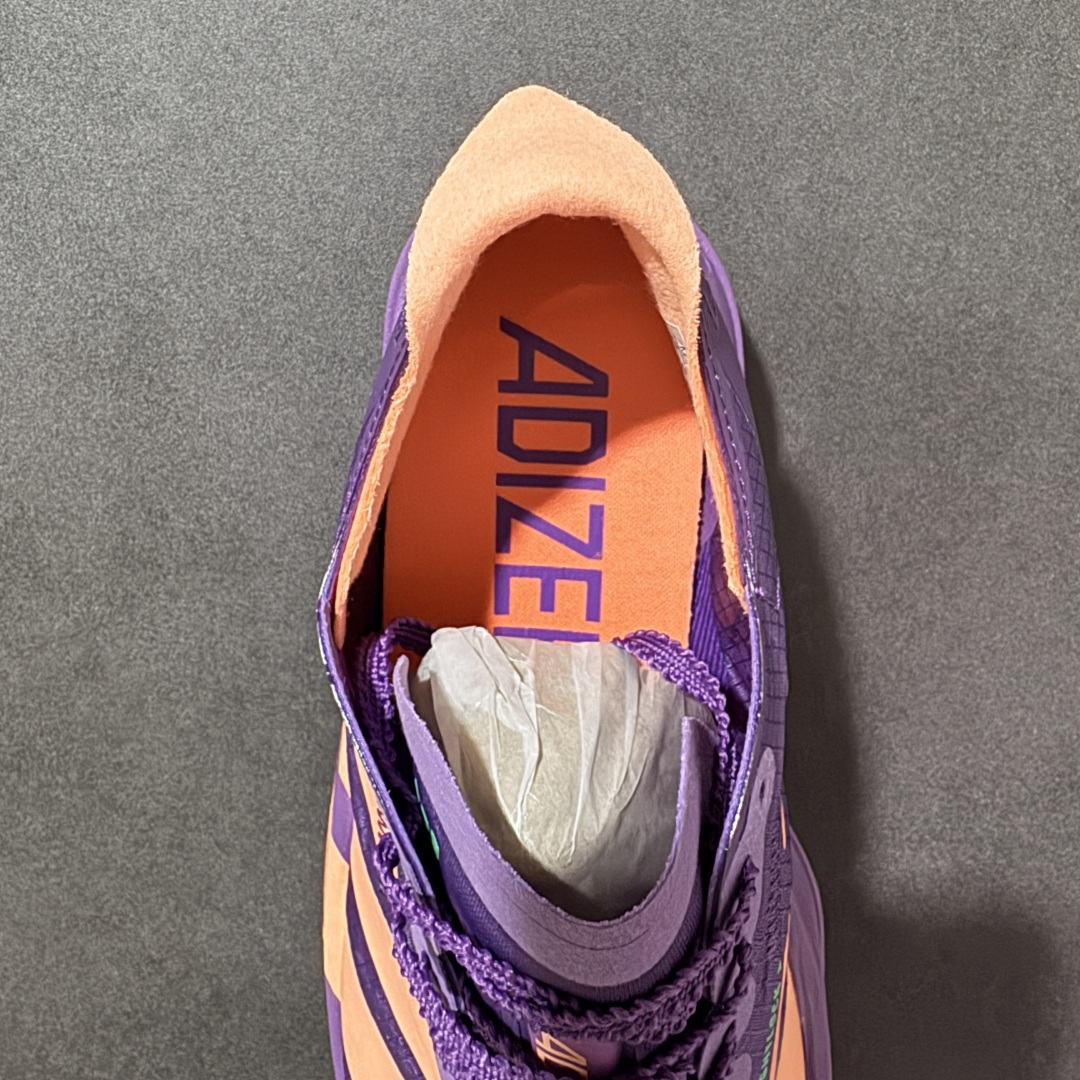 图片[6]-【公司级】ADIZERO ADIOS PRO 4 M 阿迪超轻透气缓震跑鞋   整体外观造型与adiZero Adios Pro EVO 1非常相似 中底配置方面搭载全掌Lightstrike Pro 鞋面采用透气网面示人 契合日常训练鞋的定位 更加耐用 外底给到了马牌橡胶 及上代竞速旗舰adidas Adizero Adios Pro 3区域分布 货号： JR1288 尺码：36-45-选品中心