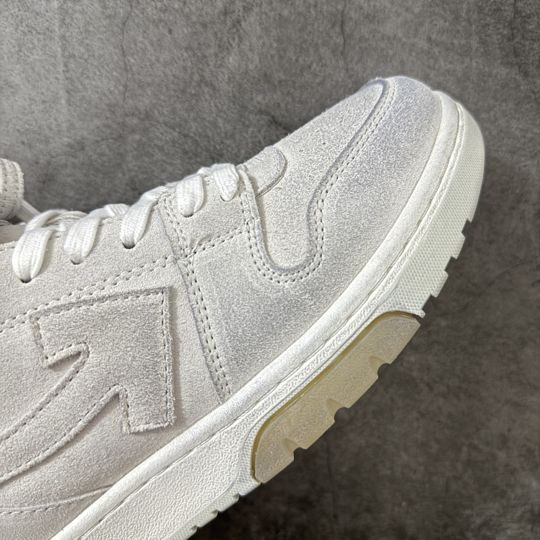 图片[6]-【原厂版】OFF-WHITE Out Of Office OW低帮时尚板鞋 白黑 全新版本 大厂出货 全头层软质皮料 质感满分💯 细节描述市场货 配件齐全 杨幂同款 由经典配色打造 箭头符号、ZipTie 标签、1ogo印花等经典元素皆在此呈现 让人一眼明了 Off-White 的潮流身份 单品以黑白配色皮质制成 饰有品牌标志性 zip Tie 束线带吊牌 侧面饰有 Arrows 图案 展现出品牌对街头风格的偏爱 原厂原档案开发 原盒原标原厂头层皮料 官方原版设计 做工细节全方位对比原鞋 尺码：35 36 37 38 39 40 41 42 43 44 45 46 47-选品中心