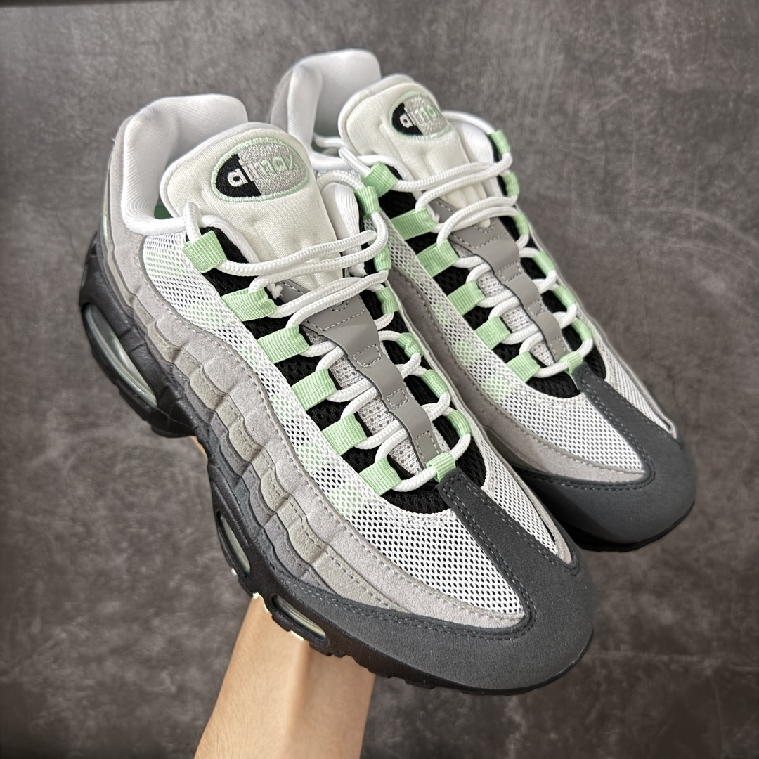【KZ2.0版本】Nike Air Max 95 黑灰绿 货号：HJ5996-005 外贸顶级专供 区别先行版 全部配色原鞋原尺码开发生产 极致还原 全部原厂材料一比一打造 一眼ZP既视感 欢迎对比市场版本 尺码：40 40.5 41 42 42.5 43 44 44.5 45 46 46.5 47.5 48 48.5-选品中心