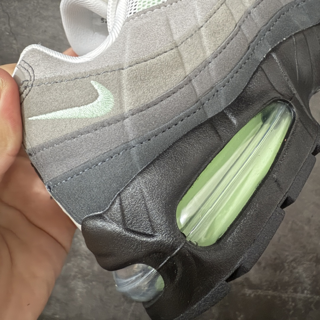 图片[3]-【KZ2.0版本】Nike Air Max 95 黑灰绿 货号：HJ5996-005 外贸顶级专供 区别先行版 全部配色原鞋原尺码开发生产 极致还原 全部原厂材料一比一打造 一眼ZP既视感 欢迎对比市场版本 尺码：40 40.5 41 42 42.5 43 44 44.5 45 46 46.5 47.5 48 48.5-选品中心