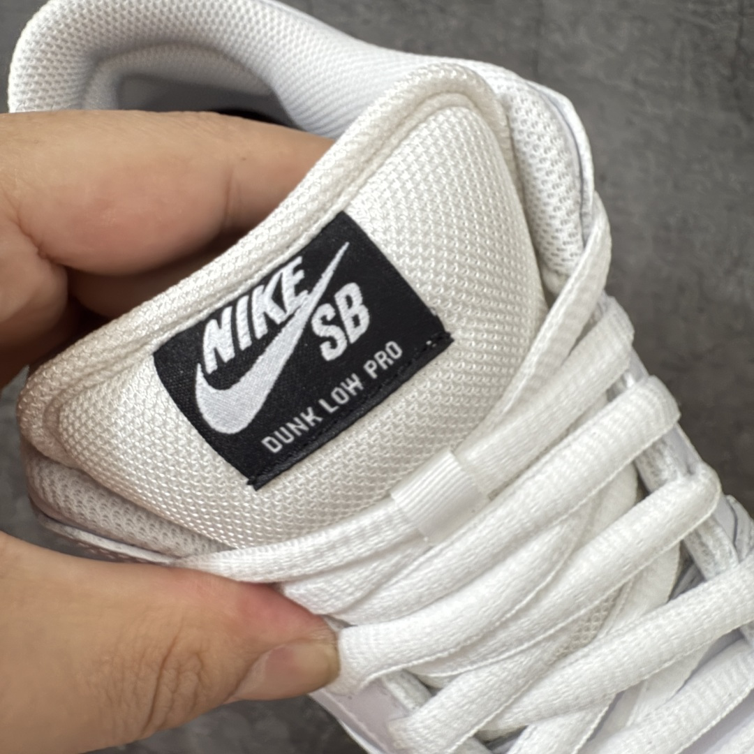 图片[5]-【N版纯原】Dunk SB Low 经典白黑 HF3704-100 纯原品质 无论清洁度 做工鞋型 用料 都是最高标准打造 原厂原档案开发，原盒原标，原厂头层皮料，官方原版设计，做工细节全方位比对原鞋。 尺码：35.5 36 36.5 37.5 38 38.5 39 40 40.5 41 42 42.5 43 44 44.5 45 46 47.5-选品中心