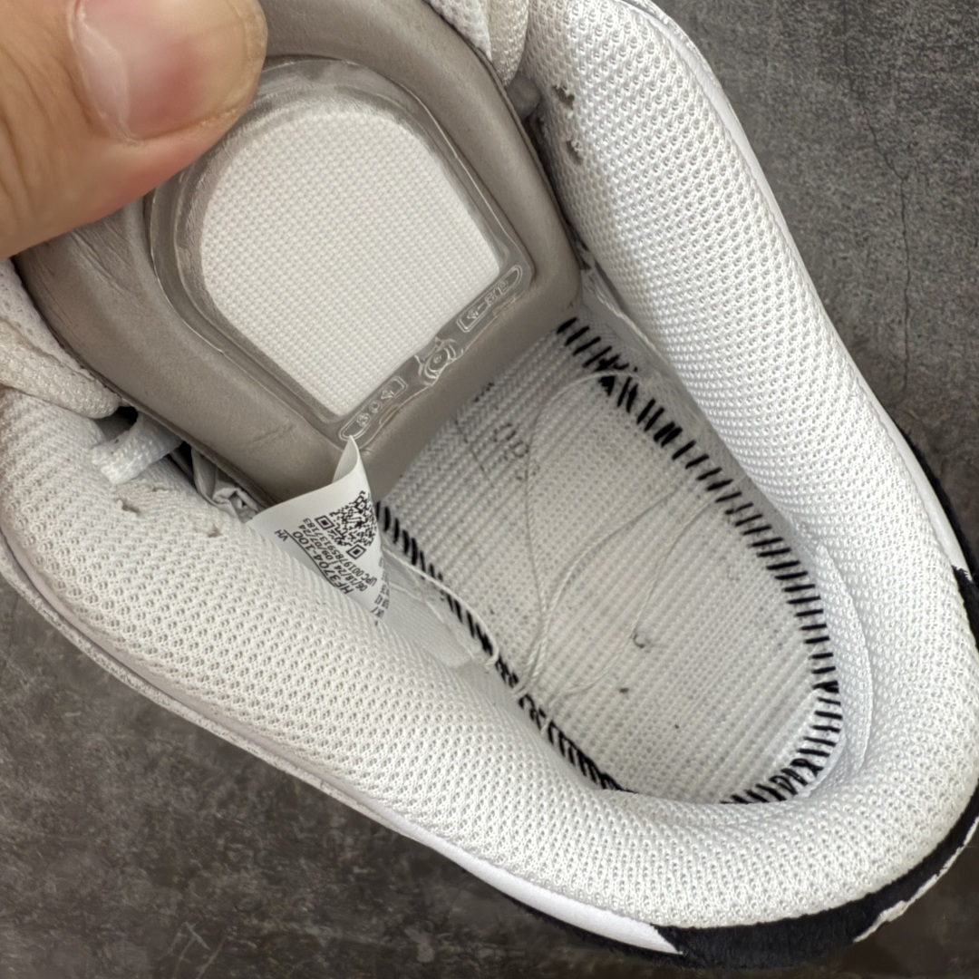 图片[8]-【N版纯原】Dunk SB Low 经典白黑 HF3704-100 纯原品质 无论清洁度 做工鞋型 用料 都是最高标准打造 原厂原档案开发，原盒原标，原厂头层皮料，官方原版设计，做工细节全方位比对原鞋。 尺码：35.5 36 36.5 37.5 38 38.5 39 40 40.5 41 42 42.5 43 44 44.5 45 46 47.5-选品中心