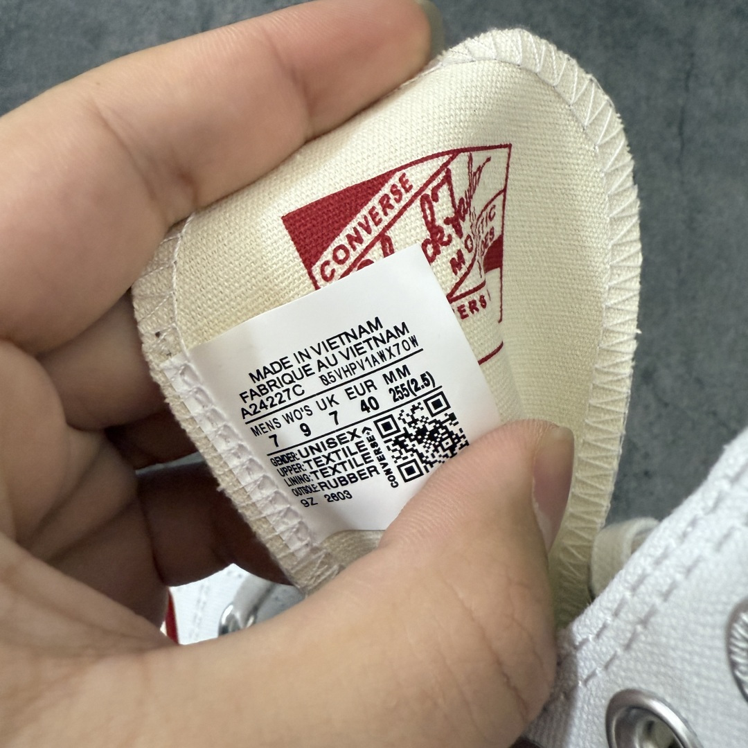 图片[7]-【虎扑2.0小头版】 Converse CHUCK 70 X 匡威1970s 舒适运动 高帮 帆布鞋 男女同款 白色 A24227C 全新开发 不仅仅为小鞋头 细节 材料 做工 全方位升级 经典永不过时 十年老厂出品 平台正品订单 超稳定的品控清洁度 全套原厂材料配置 原厂硫化工艺 油性扁平尖头 原厂楦头纸板数据 一体化超软蓝底加持 超软EVA鞋垫 后掌灰色缓震胶 脚感一比一还原 耐磨橡胶大底 越南产内外标 原盒黑色吊牌 超高清洁度 随意冲正 如有更好白送 尺码：35 36 36.5 37 37.5 38 39 39.5 40 41 41.5 42 42.5 43 44-选品中心