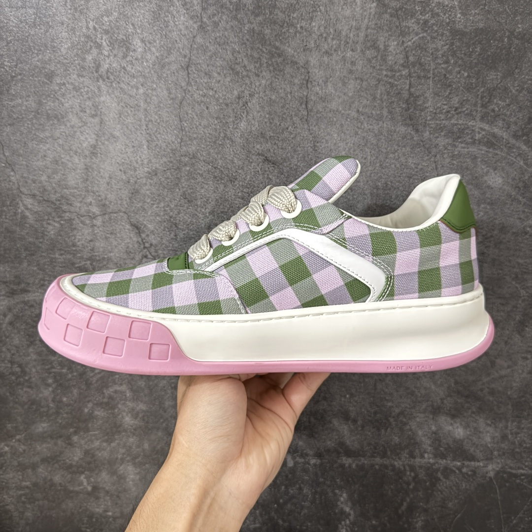 图片[2]-【HS顶级礼盒版】LV 路易威登LOUIS VUITTON Tilted Low Sneakers 倾斜系列低帮复古休闲运动文化百搭板鞋 2026早春款板鞋 饼干鞋 礼盒包装 私模开发大底 正确细节 原鞋原材料1：1打造 完美版型做工 欢迎对比市场任何品质的货品 广东原产 专业LV大厂出品 正确底 大底开发近半年 原楦型开发纸版 全鞋原材料打造 细节 针车 烫金 中底无可挑剔 包装说明书防尘布袋物件(附送官方快递加固牛皮纸外盒!!)# 尺码：39 40 41 42 43 44 45 46-选品中心