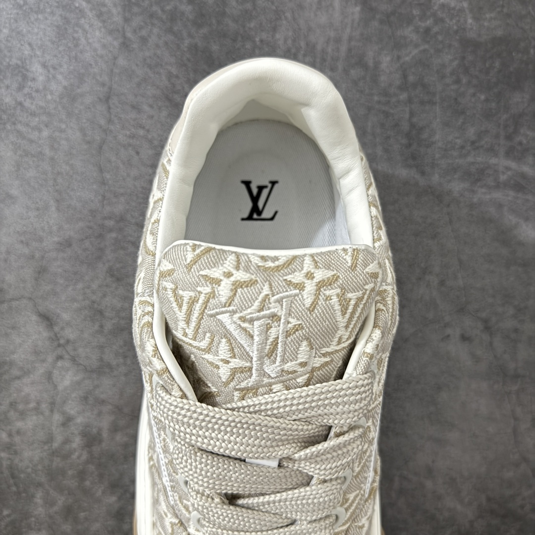 图片[8]-【HS顶级礼盒版】LV 路易威登LOUIS VUITTON Tilted Low Sneakers 倾斜系列低帮复古休闲运动文化百搭板鞋 2026早春款板鞋 饼干鞋 礼盒包装 私模开发大底 正确细节 原鞋原材料1：1打造 完美版型做工 欢迎对比市场任何品质的货品 广东原产 专业LV大厂出品 正确底 大底开发近半年 原楦型开发纸版 全鞋原材料打造 细节 针车 烫金 中底无可挑剔 包装说明书防尘布袋物件(附送官方快递加固牛皮纸外盒!!)# 尺码：39 40 41 42 43 44 45 46-选品中心