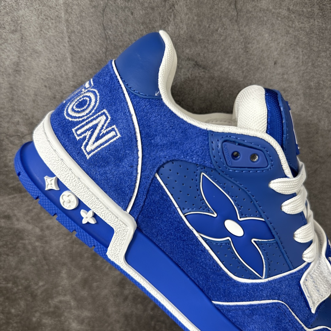 图片[7]-【YS纯原】LOUIS VUITTON 路易威登 LV Trainer 顶货芯片代购版本 原版购入开发 ✦ 光滑牛皮革描绘Monogram图案，复古篮球灵感启发 ✦ #54标识追溯品牌诞生的1854年，细节满载 ✦ 原版定制进口头层牛皮鞋面，质感在线 ✦ 原版定制透气网里，清爽不闷脚 ✦ 原版开模防滑T材质大底，耐磨稳定 ✦ 底厚3CM，自然增高不笨重 ✦ 配送精美包装，零瑕疵工艺 尺码：39-45-选品中心