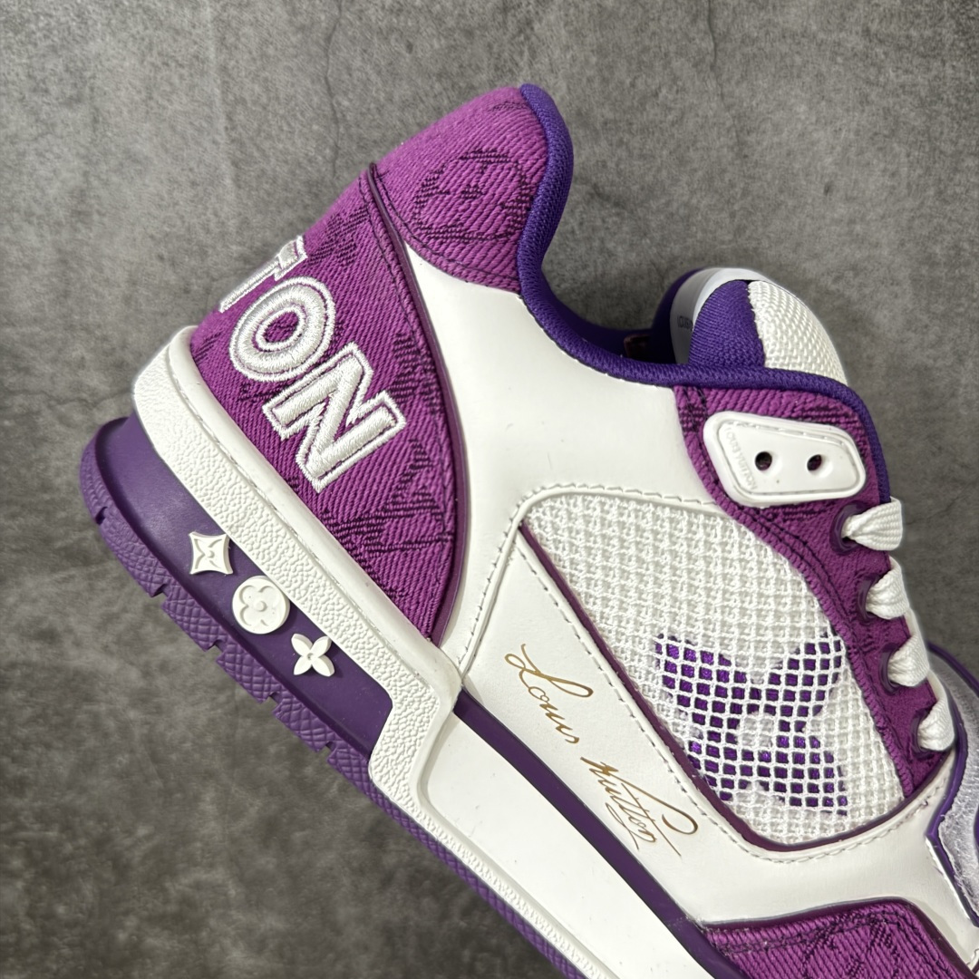图片[7]-【YS纯原】LOUIS VUITTON 路易威登 LV Trainer 顶货芯片代购版本 原版购入开发 ✦ 光滑牛皮革描绘Monogram图案，复古篮球灵感启发 ✦ #54标识追溯品牌诞生的1854年，细节满载 ✦ 原版定制进口头层牛皮鞋面，质感在线 ✦ 原版定制透气网里，清爽不闷脚 ✦ 原版开模防滑T材质大底，耐磨稳定 ✦ 底厚3CM，自然增高不笨重 ✦ 配送精美包装，零瑕疵工艺 尺码：39-45-选品中心