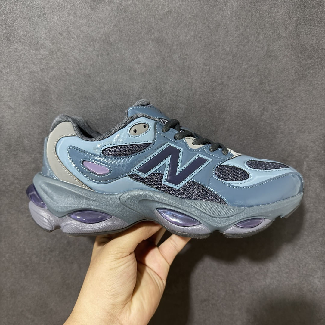 【公司级】New Balance NB 复古单品 鞋款灵感源自设计师本人对夏日的怀日回忆。鞋面大身由空间双格及磨砂鞋面拼接而生,配以柔和、温暖的粉橘色调,夏日氛围拉满采用大面积网眼以及麂皮材质覆盖鞋身,还原经典气质。搭载ABZORB避震科技,由泡沫聚酯制成,上脚可以有效减少由鞋底反弹对身体及双腿的冲击 货号:U9837MO 尺码:36 36.5 37.5 38 38.5 39 40 40.5 41 42 42.5 43 44 44.5 45-选品中心