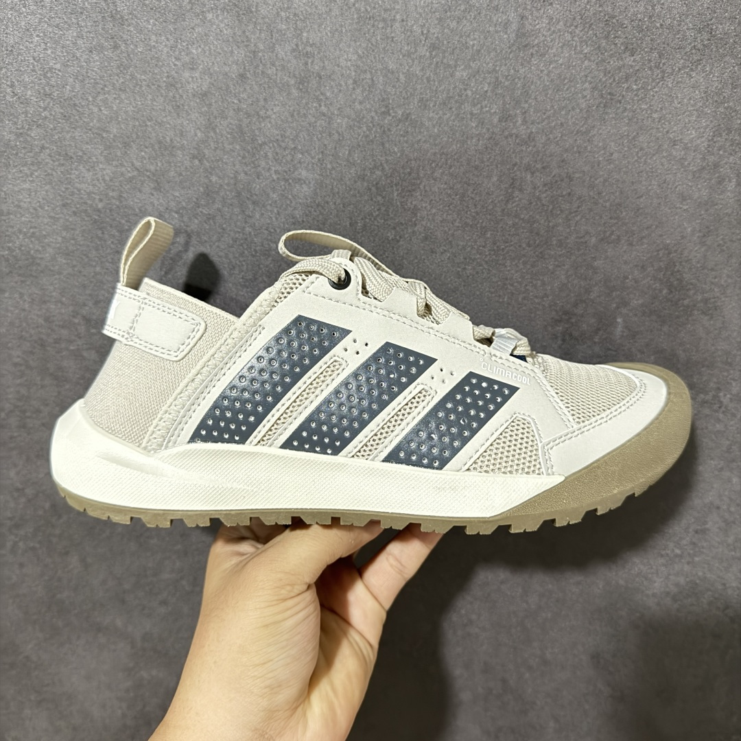 【公司级】阿迪达斯 Adidas Terrex Daroga 25 阿迪达斯 户外休闲运动鞋 脚感舒适 旨在适合徒步和野营旅行 搭载舒适鞋面和橡胶外底 旨在为湿滑地面打造 全新官方纯原材料打造 货号：HP7134 尺码：36～45带半码-选品中心