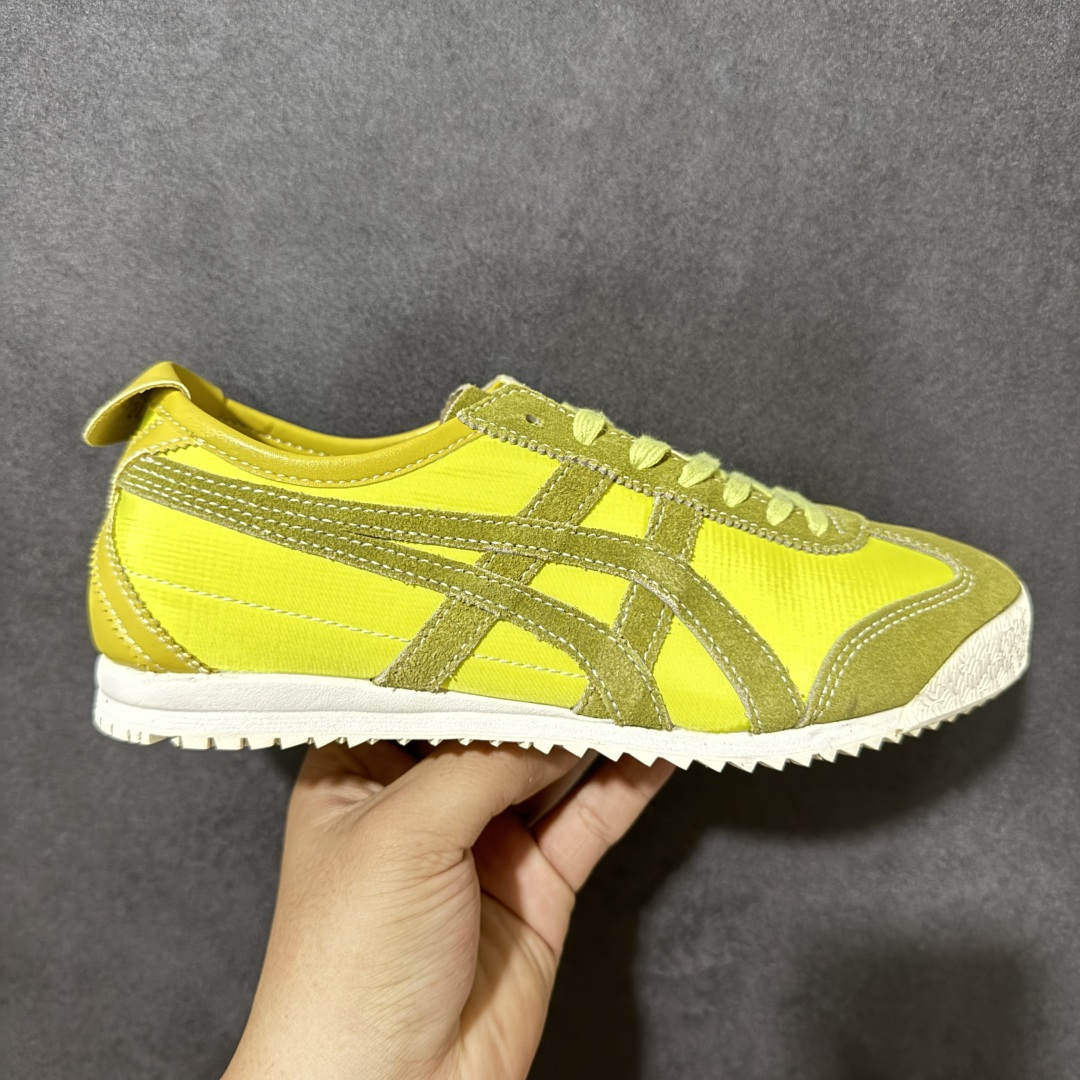 【公司级】Onitsuka Tiger Mexico 66 NM 阿斯克斯 鬼冢虎 鬼塚虎 低帮男女同款 舒适百搭防滑耐磨减震低邦运动德训鞋 Mexico 66运动鞋展现了60年代的复古外观,并带有现代风格,色彩和细节,使之焕然一新,凭借其传统外观和标志性设计效果,这款鞋由皮革制成,具有鞋跟交叉加固设计,凭借其传统外观和标志性的设计效果,Mexico 66型号为任何休闲装增添了永恒的风格。鬼冢虎在全球范围内收到热烈追捧,旗下的Mexicod 66系列,既舒适又时尚,让人无法抗拒。 货号:1183C176-750 尺码:35 36 37 37.5 38 39 39.5 40 40.5 41.5 42 42.5 43.5 44 44.5 45-选品中心