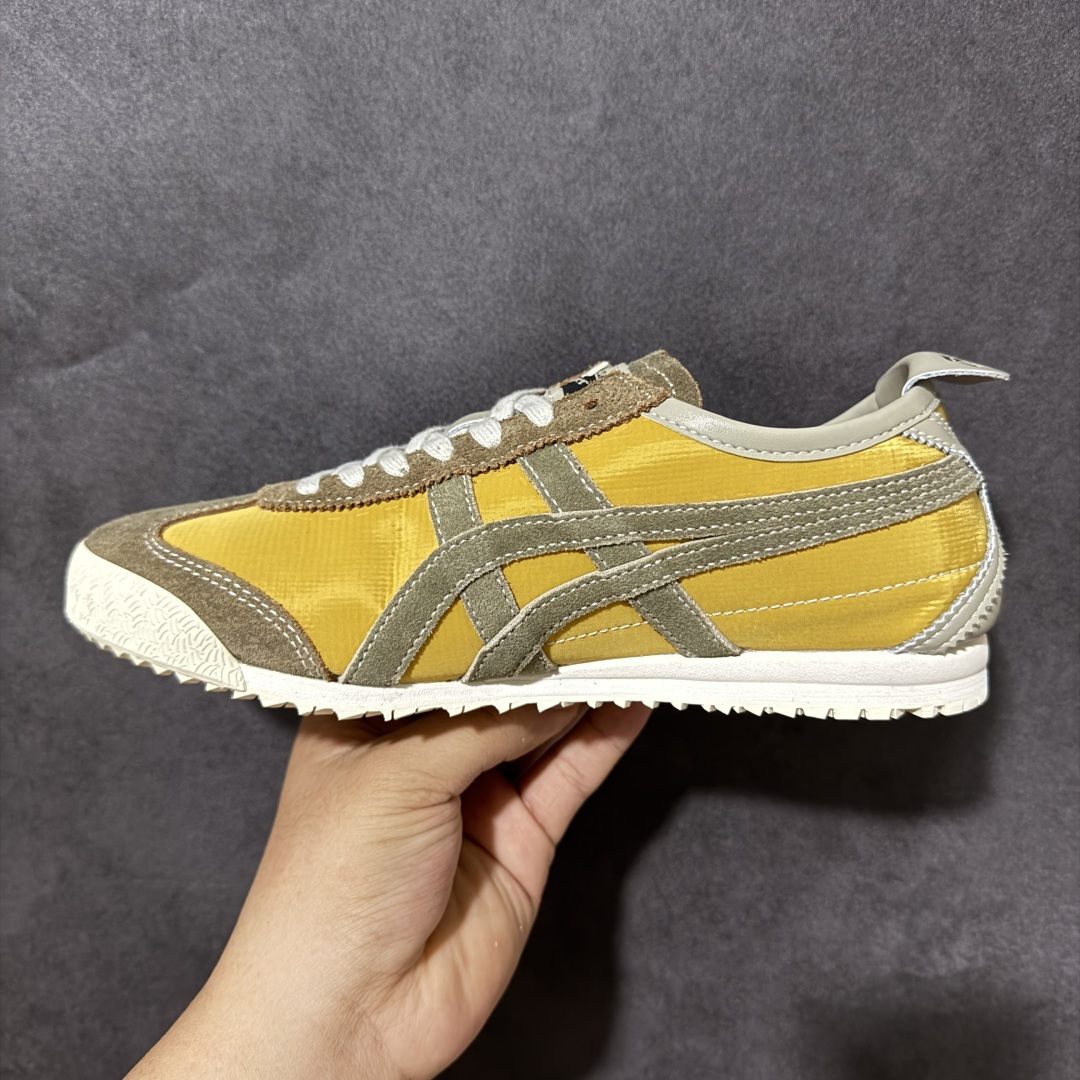 图片[2]-【公司级】Onitsuka Tiger Mexico 66 NM 阿斯克斯 鬼冢虎 鬼塚虎 低帮男女同款 舒适百搭防滑耐磨减震低邦运动德训鞋 Mexico 66运动鞋展现了60年代的复古外观，并带有现代风格，色彩和细节，使之焕然一新，凭借其传统外观和标志性设计效果，这款鞋由皮革制成，具有鞋跟交叉加固设计，凭借其传统外观和标志性的设计效果，Mexico 66型号为任何休闲装增添了永恒的风格。鬼冢虎在全球范围内收到热烈追捧，旗下的Mexicod 66系列，既舒适又时尚，让人无法抗拒。 货号：1183C176-200 尺码：35 36 37 37.5 38 39 39.5 40 40.5 41.5 42 42.5 43.5 44 44.5 45-选品中心