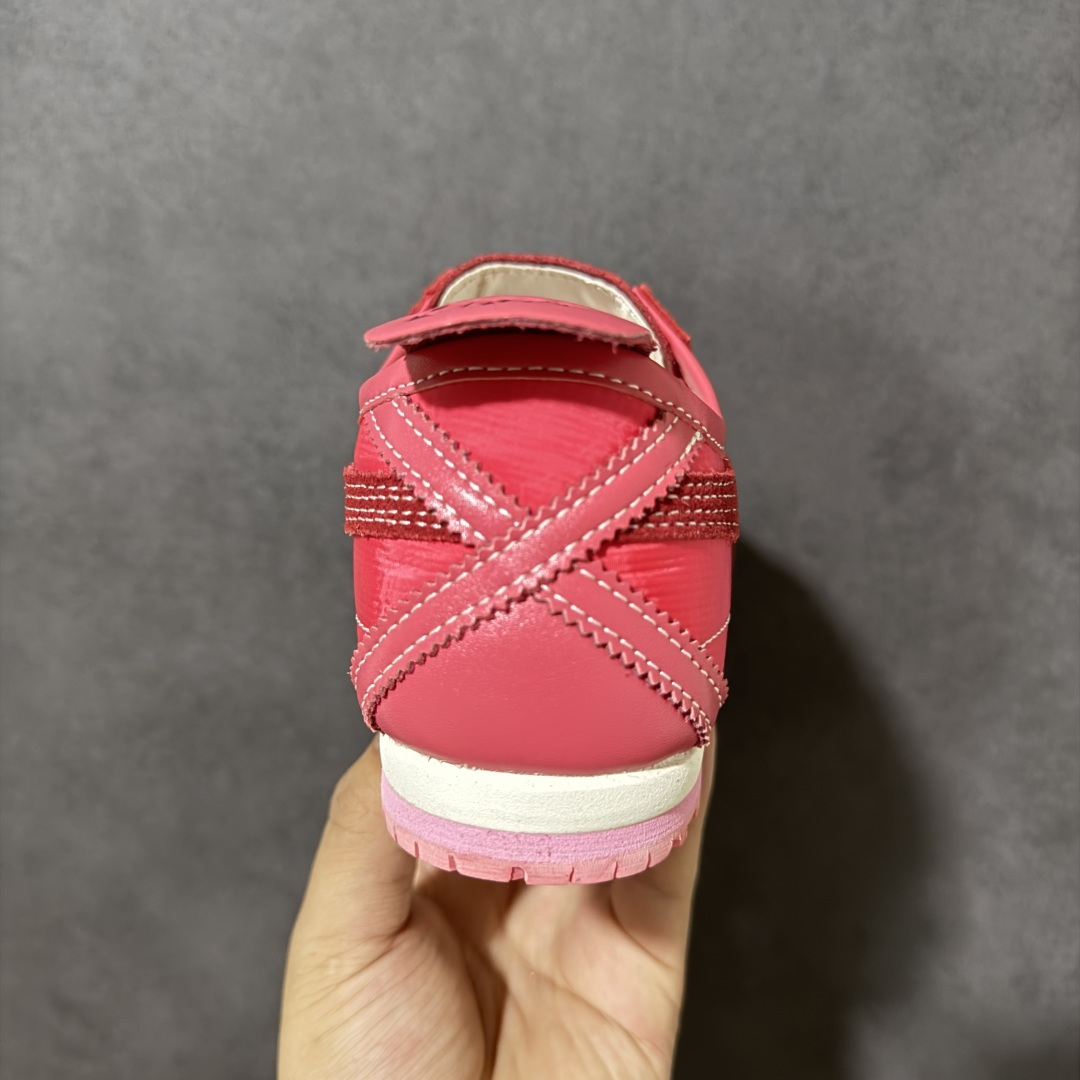 图片[4]-【公司级】Onitsuka Tiger Mexico 66 NM 阿斯克斯 鬼冢虎 鬼塚虎 低帮男女同款 舒适百搭防滑耐磨减震低邦运动德训鞋 Mexico 66运动鞋展现了60年代的复古外观，并带有现代风格，色彩和细节，使之焕然一新，凭借其传统外观和标志性设计效果，这款鞋由皮革制成，具有鞋跟交叉加固设计，凭借其传统外观和标志性的设计效果，Mexico 66型号为任何休闲装增添了永恒的风格。鬼冢虎在全球范围内收到热烈追捧，旗下的Mexicod 66系列，既舒适又时尚，让人无法抗拒。 货号：1183C176-600 尺码：35 36 37 37.5 38 39 39.5 40 40.5 41.5 42 42.5 43.5 44 44.5 45-选品中心