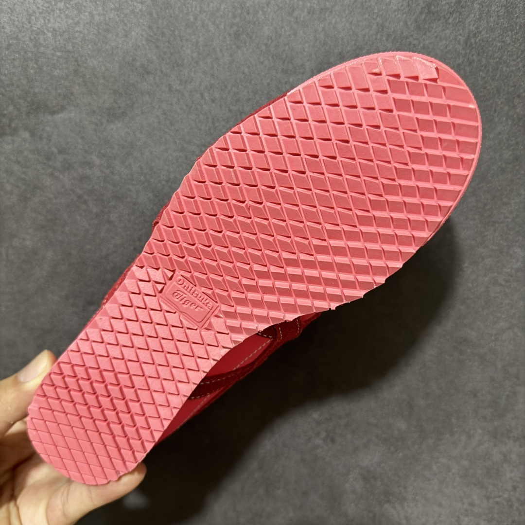图片[9]-【公司级】Onitsuka Tiger Mexico 66 NM 阿斯克斯 鬼冢虎 鬼塚虎 低帮男女同款 舒适百搭防滑耐磨减震低邦运动德训鞋 Mexico 66运动鞋展现了60年代的复古外观，并带有现代风格，色彩和细节，使之焕然一新，凭借其传统外观和标志性设计效果，这款鞋由皮革制成，具有鞋跟交叉加固设计，凭借其传统外观和标志性的设计效果，Mexico 66型号为任何休闲装增添了永恒的风格。鬼冢虎在全球范围内收到热烈追捧，旗下的Mexicod 66系列，既舒适又时尚，让人无法抗拒。 货号：1183C176-600 尺码：35 36 37 37.5 38 39 39.5 40 40.5 41.5 42 42.5 43.5 44 44.5 45-选品中心