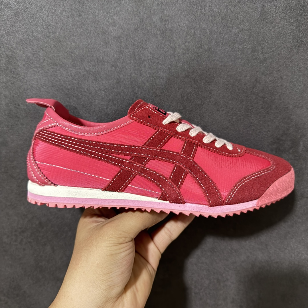 【公司级】Onitsuka Tiger Mexico 66 NM 阿斯克斯 鬼冢虎 鬼塚虎 低帮男女同款 舒适百搭防滑耐磨减震低邦运动德训鞋 Mexico 66运动鞋展现了60年代的复古外观,并带有现代风格,色彩和细节,使之焕然一新,凭借其传统外观和标志性设计效果,这款鞋由皮革制成,具有鞋跟交叉加固设计,凭借其传统外观和标志性的设计效果,Mexico 66型号为任何休闲装增添了永恒的风格。鬼冢虎在全球范围内收到热烈追捧,旗下的Mexicod 66系列,既舒适又时尚,让人无法抗拒。 货号:1183C176-600 尺码:35 36 37 37.5 38 39 39.5 40 40.5 41.5 42 42.5 43.5 44 44.5 45-选品中心