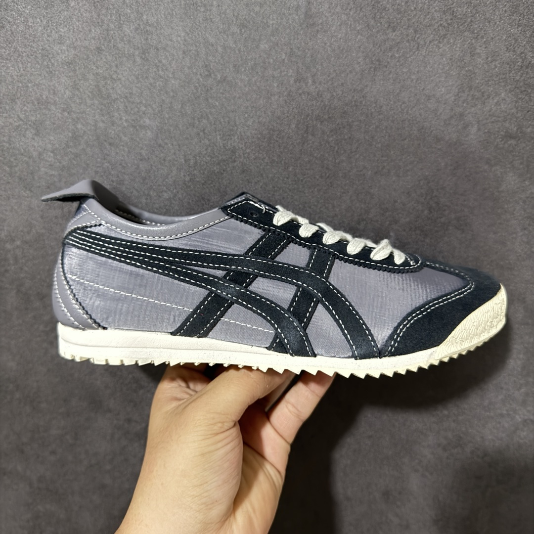 【公司级】Onitsuka Tiger Mexico 66 NM 阿斯克斯 鬼冢虎 鬼塚虎 低帮男女同款 舒适百搭防滑耐磨减震低邦运动德训鞋 Mexico 66运动鞋展现了60年代的复古外观,并带有现代风格,色彩和细节,使之焕然一新,凭借其传统外观和标志性设计效果,这款鞋由皮革制成,具有鞋跟交叉加固设计,凭借其传统外观和标志性的设计效果,Mexico 66型号为任何休闲装增添了永恒的风格。鬼冢虎在全球范围内收到热烈追捧,旗下的Mexicod 66系列,既舒适又时尚,让人无法抗拒。 货号:1183C176-020 尺码:35 36 37 37.5 38 39 39.5 40 40.5 41.5 42 42.5 43.5 44 44.5 45-选品中心