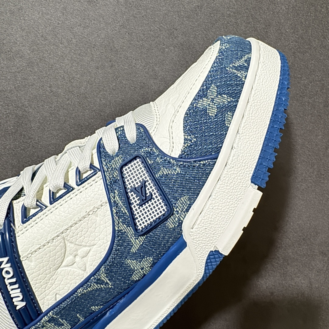 图片[8]-【OK版本】LV Trainer 白灰牛仔 双层飞机礼盒 中端品质 价格超值不杀猪 产 工厂长期补货 原版购入开发打造 超高还原度 空胶工艺 各细节到位 正确牛仔布料无色差 图案对版对位 细节 版型全都没毛病 正确鞋垫 中端零售 品质见实拍 无需过多文案赘述！ 尺码：35 36 37 38 39 40 41 42 43 44 45 46-选品中心