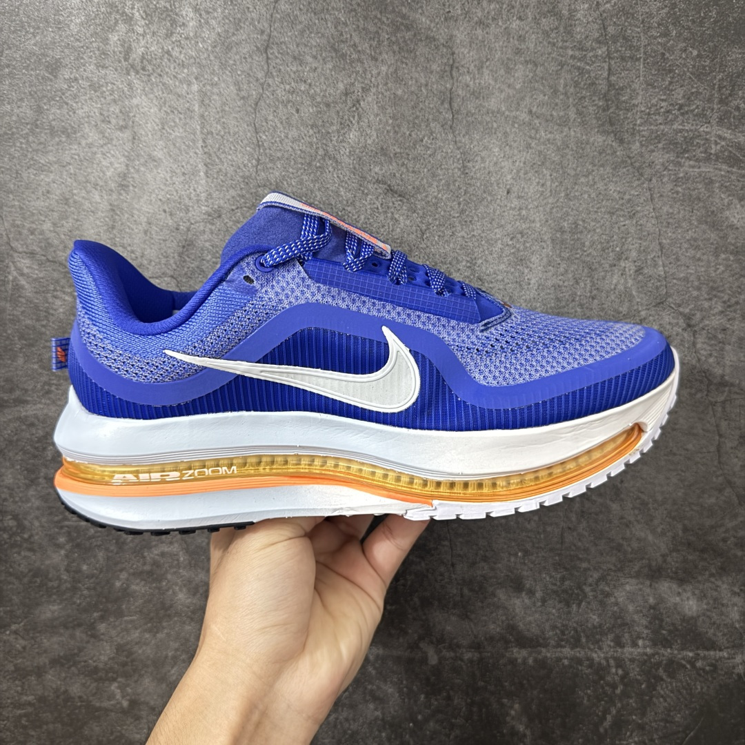 【纯原S版】Nike Pegasus Premium SE 舒适百搭减震防滑耐磨透气 低帮跑步鞋 简约又不失活力，上脚超吸睛。  它不仅颜值高，性能更是一绝！  全掌气垫科技，减震防滑超耐磨，每一步都能感受到强劲回弹，给双脚舒适支撑。  透气鞋面，跑步时双脚也能自由呼吸。    #独家原包 原底原料 开模打造  #原厂鞋标 高精密准度  #原楦原纸板开发 匹配原版98%以上  #后跟弧度 正确呈现  #原厂皮料 质感无敌  #皮料切割干净 无任何毛边 清洁度细节完美  货号：HQ2592-400 尺码：35.5-46-选品中心