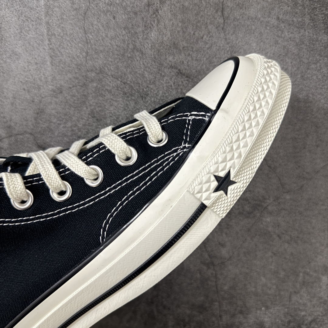 图片[6]-【虎扑2.0小头版】 Converse CHUCK 70 X 匡威1970s 舒适运动 高帮 帆布鞋 男女同款 黑色 A24225C 全新开发 不仅仅为小鞋头 细节 材料 做工 全方位升级 经典永不过时 十年老厂出品 平台正品订单 超稳定的品控清洁度 全套原厂材料配置 原厂硫化工艺 油性扁平尖头 原厂楦头纸板数据 一体化超软蓝底加持 超软EVA鞋垫 后掌灰色缓震胶 脚感一比一还原 耐磨橡胶大底 越南产内外标 原盒黑色吊牌 超高清洁度 随意冲正 如有更好白送 尺码：35 36 36.5 37 37.5 38 39 39.5 40 41 41.5 42 42.5 43 44-选品中心