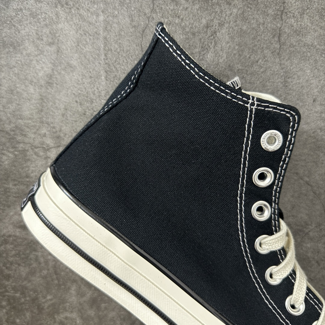 图片[7]-【虎扑2.0小头版】 Converse CHUCK 70 X 匡威1970s 舒适运动 高帮 帆布鞋 男女同款 黑色 A24225C 全新开发 不仅仅为小鞋头 细节 材料 做工 全方位升级 经典永不过时 十年老厂出品 平台正品订单 超稳定的品控清洁度 全套原厂材料配置 原厂硫化工艺 油性扁平尖头 原厂楦头纸板数据 一体化超软蓝底加持 超软EVA鞋垫 后掌灰色缓震胶 脚感一比一还原 耐磨橡胶大底 越南产内外标 原盒黑色吊牌 超高清洁度 随意冲正 如有更好白送 尺码：35 36 36.5 37 37.5 38 39 39.5 40 41 41.5 42 42.5 43 44-选品中心