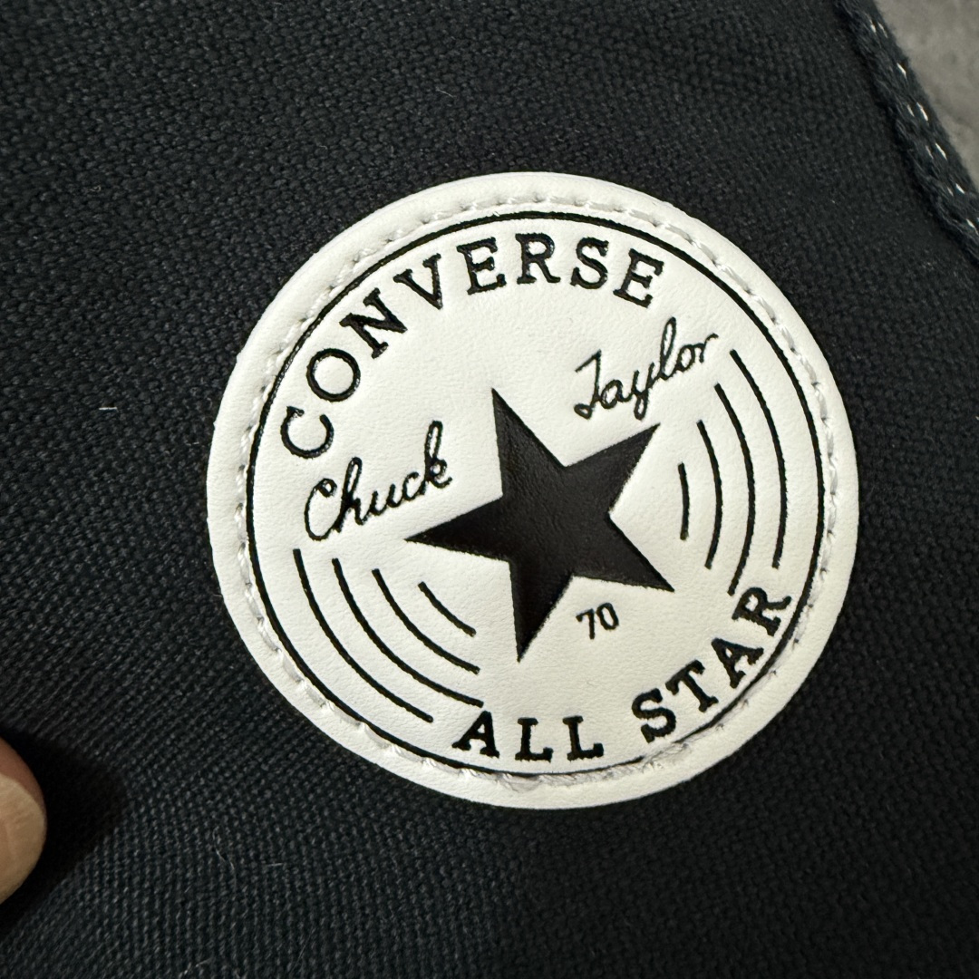 图片[10]-【虎扑2.0小头版】 Converse CHUCK 70 X 匡威1970s 舒适运动 高帮 帆布鞋 男女同款 黑色 A24225C 全新开发 不仅仅为小鞋头 细节 材料 做工 全方位升级 经典永不过时 十年老厂出品 平台正品订单 超稳定的品控清洁度 全套原厂材料配置 原厂硫化工艺 油性扁平尖头 原厂楦头纸板数据 一体化超软蓝底加持 超软EVA鞋垫 后掌灰色缓震胶 脚感一比一还原 耐磨橡胶大底 越南产内外标 原盒黑色吊牌 超高清洁度 随意冲正 如有更好白送 尺码：35 36 36.5 37 37.5 38 39 39.5 40 41 41.5 42 42.5 43 44-选品中心