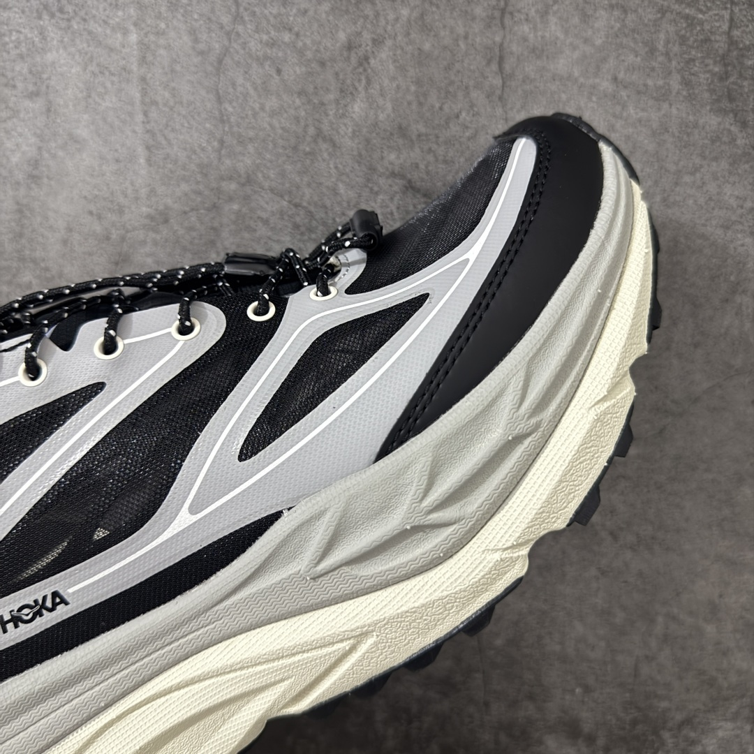 图片[6]-【纯原H版】HOKA ONE ONE Stinson 7 ATR 斯廷森7代系列低帮全地形厚底轻量运动越野跑鞋 HOKA ONE ONE总是以独特的方式 Stinson ATR 主打整个HOKA系列中最出色最厚中底设计 堪称名副其实的“减震王” 这一款多功能全地形跑鞋采用以废旧塑料制成的尤尼菲 Reprieve再生面料 比其前代产品的重量更轻、稳定性更高 与鞋带一体化设计的全新孔眼可提供独立的支撑 精心打磨的后跟鞋口圈可带来松软契合的舒适脚感 而紧密分布的凸耳则可以确保绝佳的稳定性 尺码：36 36.5 37.5 38 38.5 39 40 40.5 41 42 42.5 43 44 44.5 45-选品中心