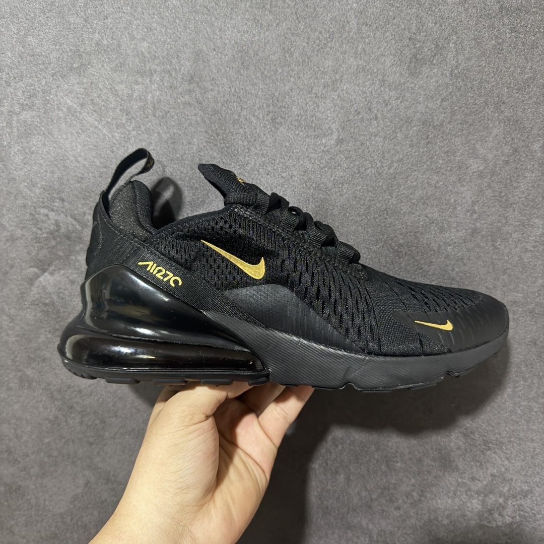 特价【公司级】Nike Air Max 270 气垫防震耐磨休闲运动跑步鞋 时尚舒适的穿着感受和出众格调 鞋款设计灵感源自Air Max经典 搭配大型窗口和新颖配色 彰显的出众创新 缔造非凡舒适的日常穿着体验 从跑步运动汲取设计灵感 打造利落外观 让你时刻彰显风范 货号: AH8050-007 尺码:39-45-选品中心