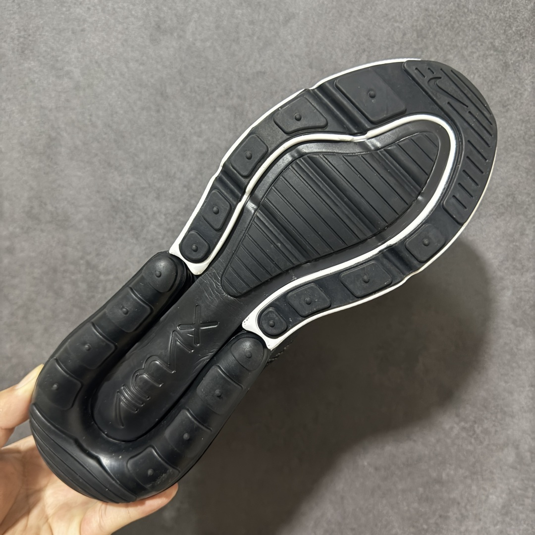 图片[9]-特价【公司级】Nike Air Max 270 气垫防震耐磨休闲运动跑步鞋 时尚舒适的穿着感受和出众格调 鞋款设计灵感源自Air Max经典 搭配大型窗口和新颖配色 彰显的出众创新 缔造非凡舒适的日常穿着体验 从跑步运动汲取设计灵感 打造利落外观 让你时刻彰显风范 货号： AQ9164-004 尺码：36-45-选品中心