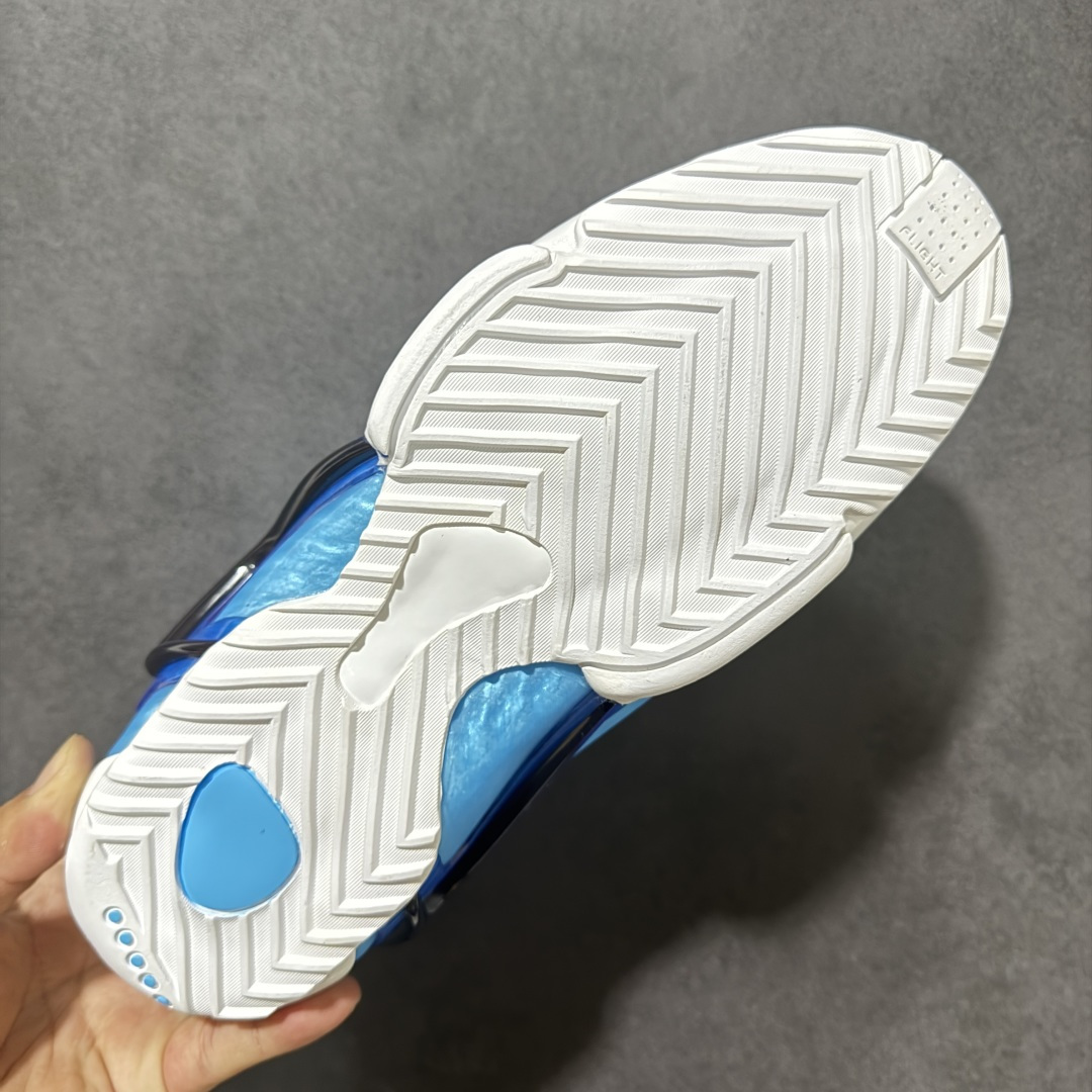 图片[9]-【公司级】Nk Air Hyperflight 街舞风雷 经典复古篮球鞋 鞋面采用高亮亮面漆皮材质，镜面质感通透亮眼，弯折不易开裂。中帮流线型科幻鞋型，标志性异形黑色支撑骨架线条辨识度拉满，后跟搭载 Air 气垫，缓震回弹适配球场实战。亮黄撞黑配色极具千禧年未来机甲风，既是当年经典赛场战靴，如今作为复古潮流球鞋，上脚个性吸睛，穿搭复古街头风氛围感直接拉满。 货号：302686-411 尺码：40 40.5 41 42 42.5 43 44 44.5 45 46 47.5-选品中心