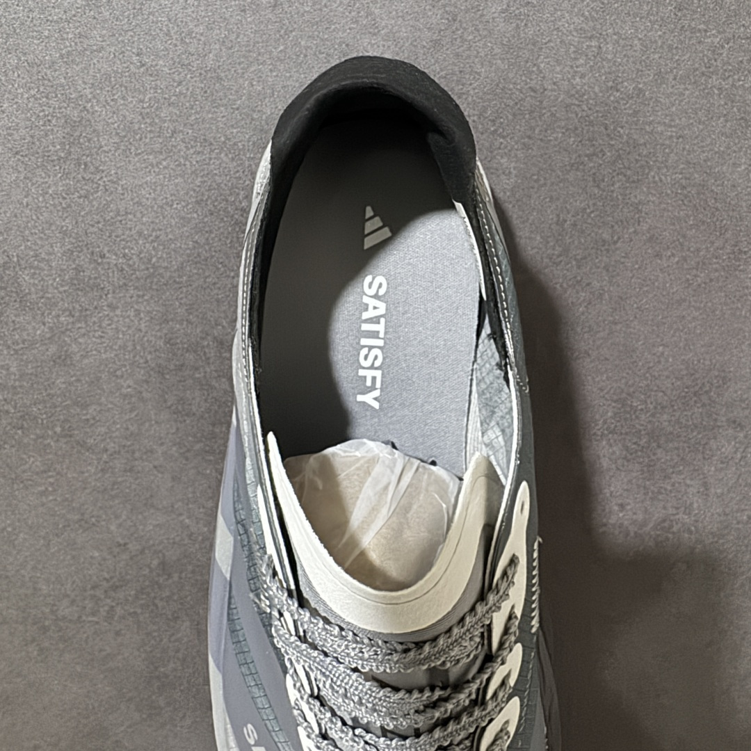 图片[6]-【公司级】Adidas Adizero Adios PRO 4M 阿迪超轻透气缓震跑鞋 真碳版本 整体外观造型与adiZero Adios Pro EVO 1非常相似 中底配置方面搭载全掌Lightstrike Pro 鞋面采用透气网面示人 契合日常训练鞋的定位 更加耐用 外底给到了马牌橡胶 及上代竞速旗舰adidas Adizero Adios Pro 3区域分布 货号： KH8439 尺码：36 36.5 37 38 38.5 39 40 40.5 41 42 42.5 43 44 44.5 45 46-选品中心