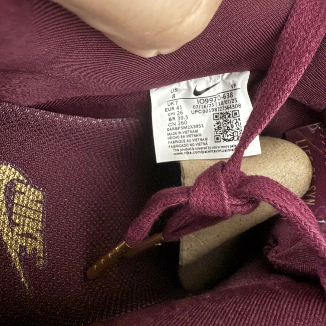 图片[8]-【GX纯原】Nike × Central Cee Air Force 1 \’07 Low SP UK Exclusive 漆皮红 联名 IO9970-638 顶级空军 皮料质感可媲美原版 细节吊打市场其他代号版本 全鞋电脑针车 工整有序 原厂港宝加持完美还原灵魂版型 原盒原配从里到外百分百还原 原厂全头层原厂皮料 原标原盒 内置Sole气垫 中底白色背胶 中底划线 已经无限的接近公司 原厂楦头 原厂刺绣 后跟弧度修正 正确中底四线防伪 尺码：40 40.5 41 42 42.5 43 44 44.5 45 46 47.5 48.5-选品中心