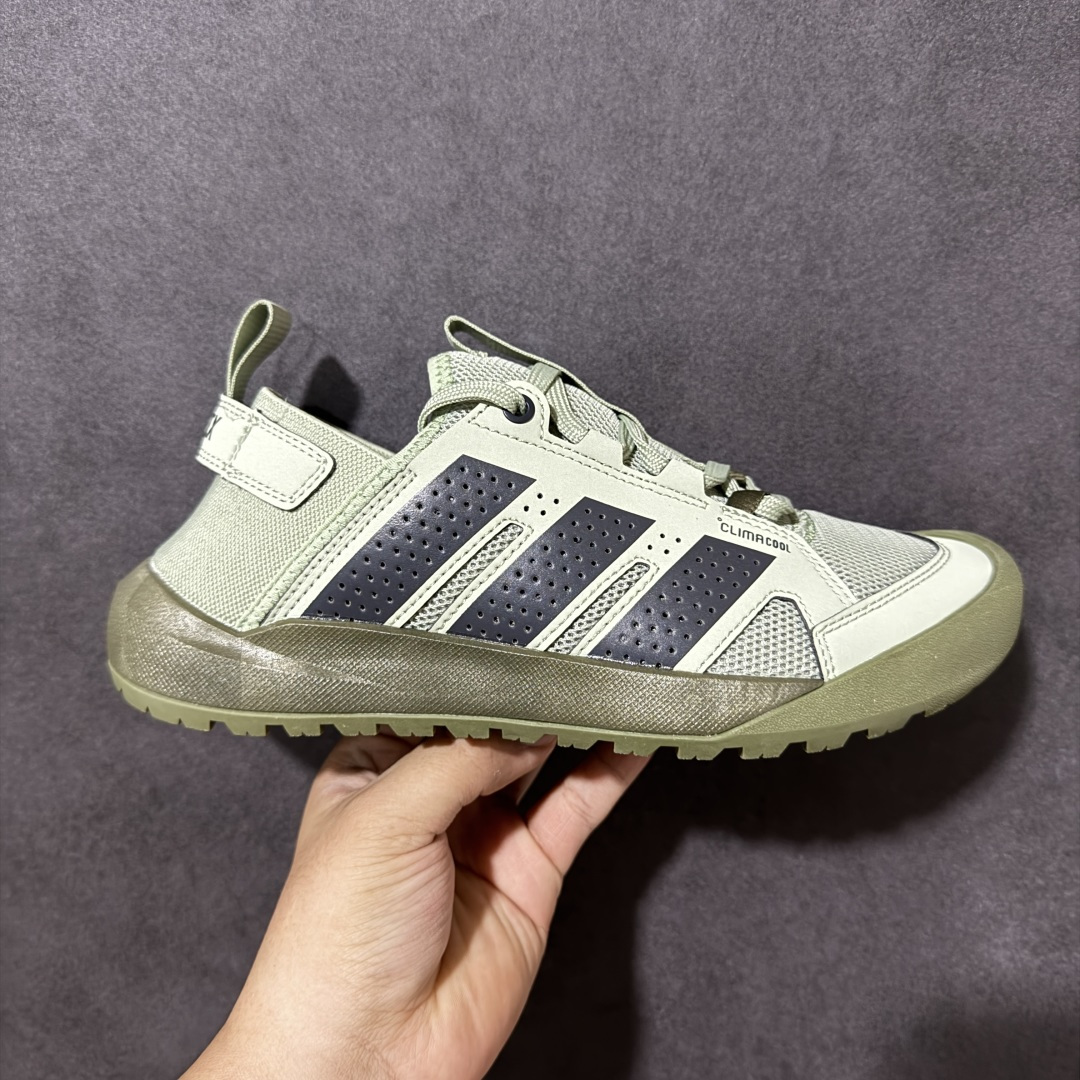 【公司级】adidas Terrex Daroga 25 防滑透气 低帮户外徒步鞋 男女同款 含别致鞋面,脚感舒爽,搭配皮革和帆布材质,舒适裹脚。设计别致,旨在方便活动。含Traxion外底,旨在适应多种地形,伴你自如运动。 货号:HP7136 尺码:36 36.5 37.5 38 38.5 39 40 40.5 41 42 42.5 43 44 45-选品中心